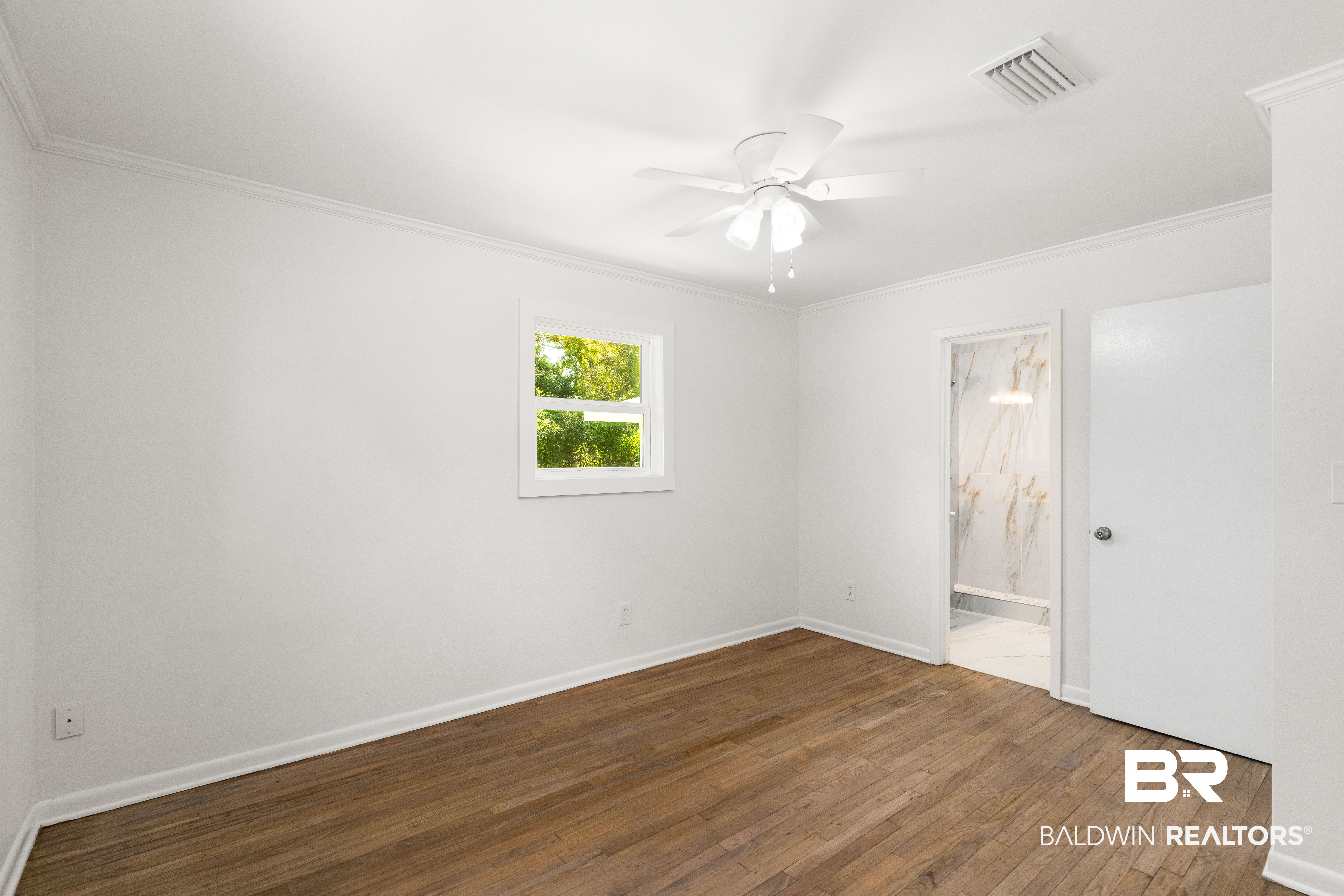 411155 | Photo 26