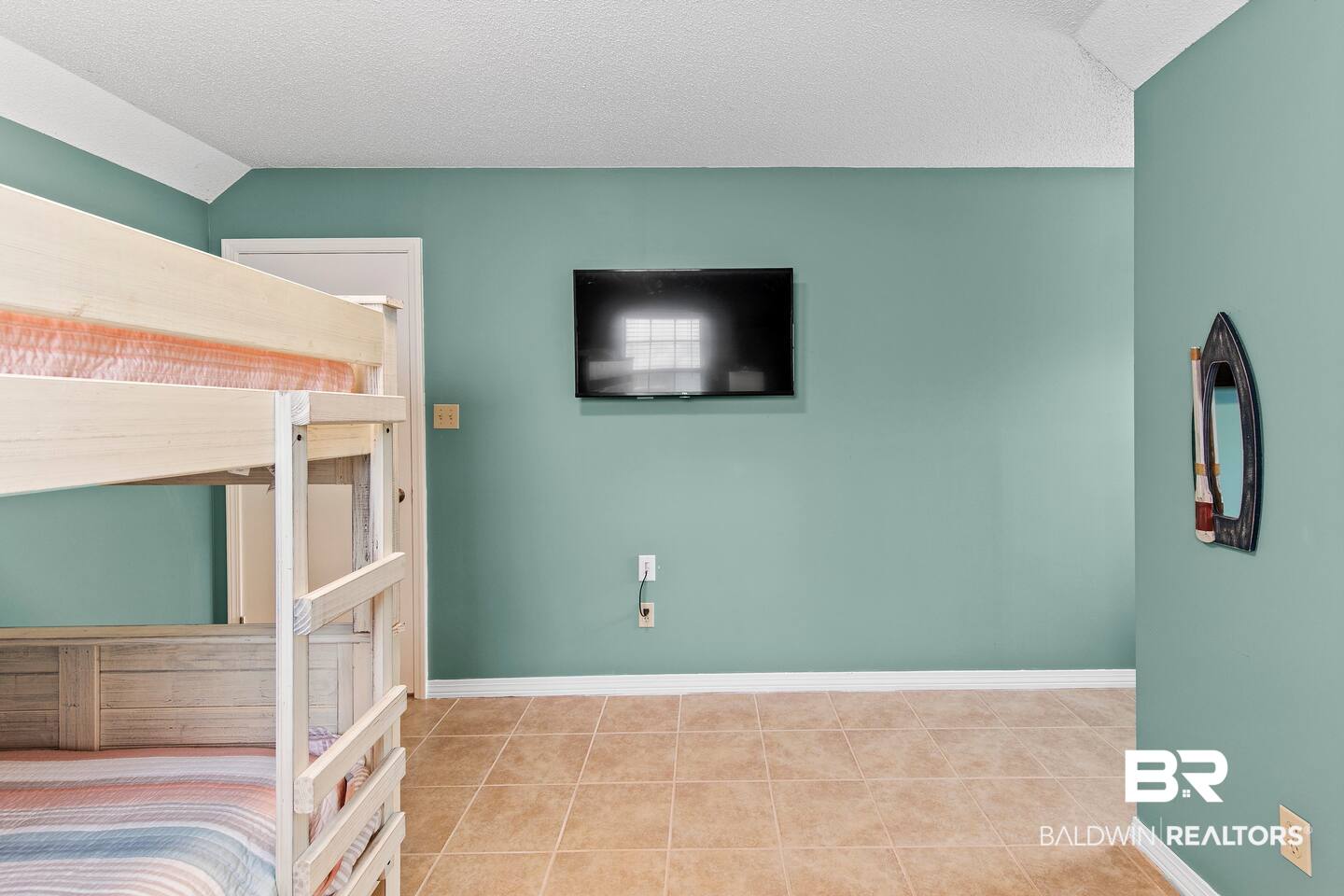 411177 | Photo 27