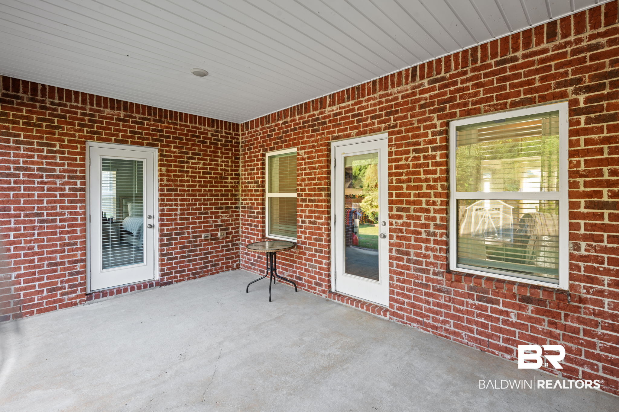 411185 | Photo 11