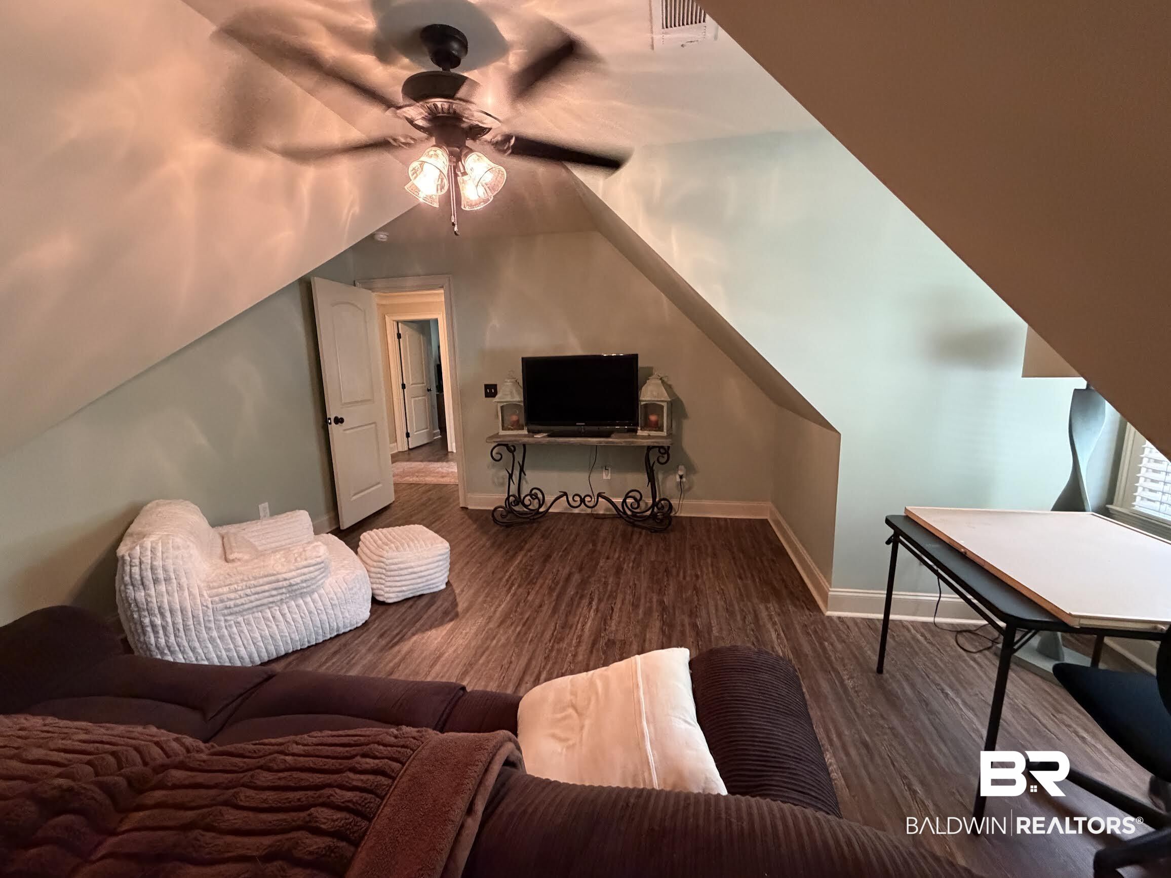 411200 | Photo 28