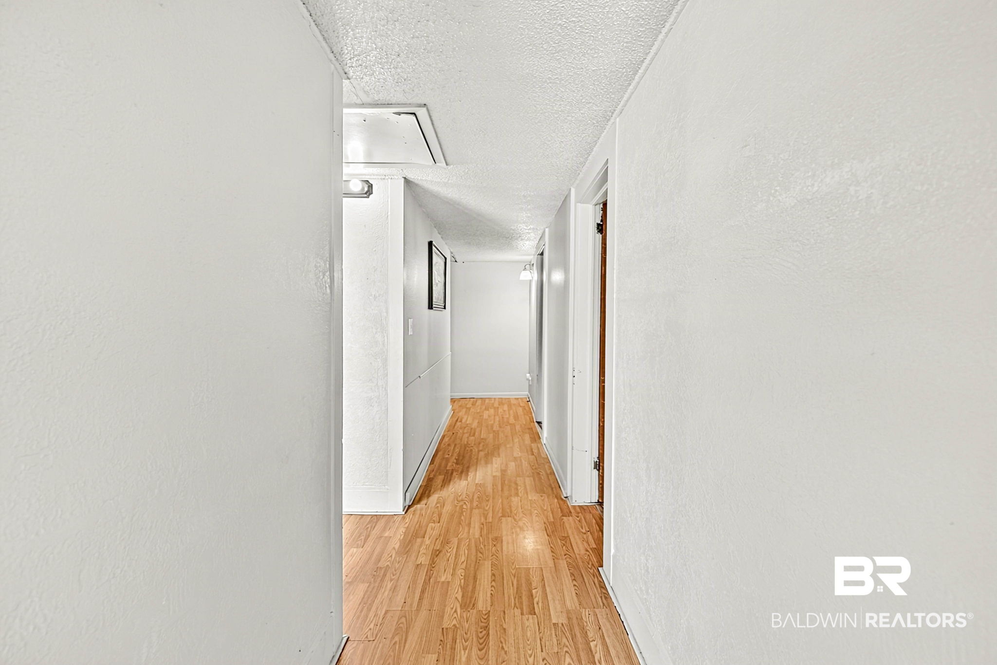 411175 | Photo 16