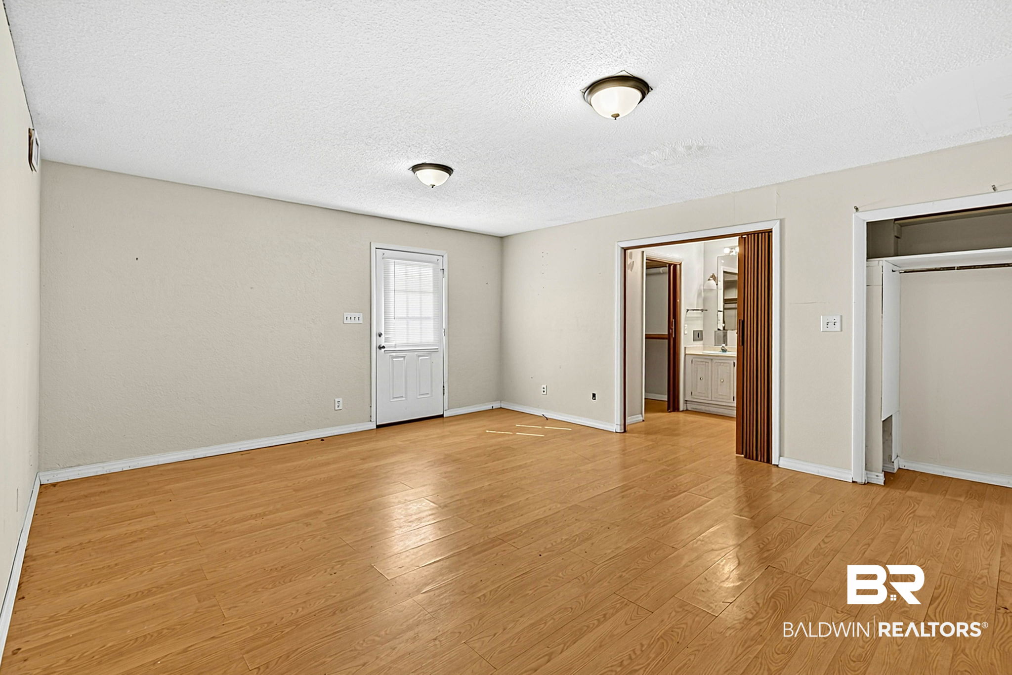 411175 | Photo 22