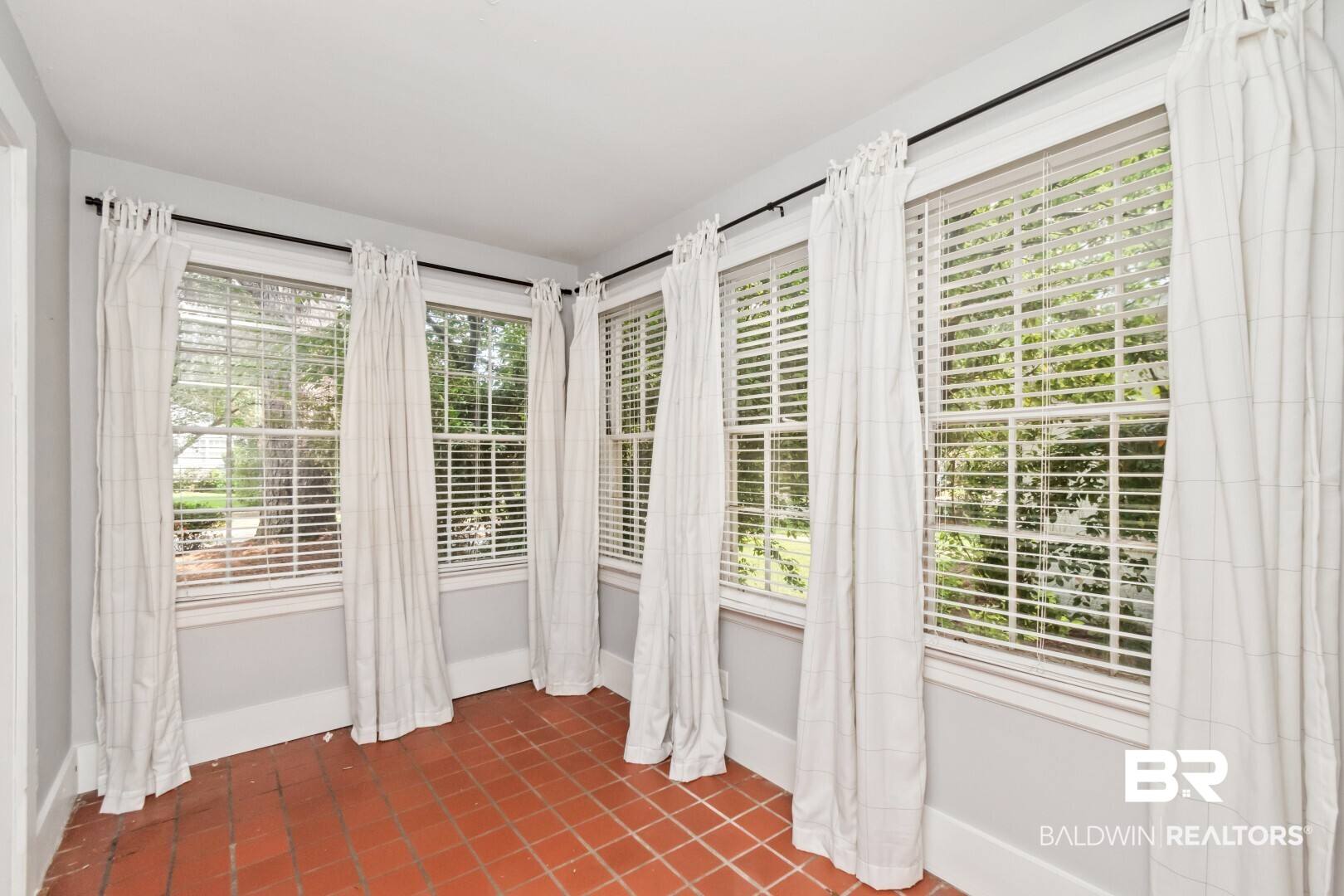 411037 | Photo 20