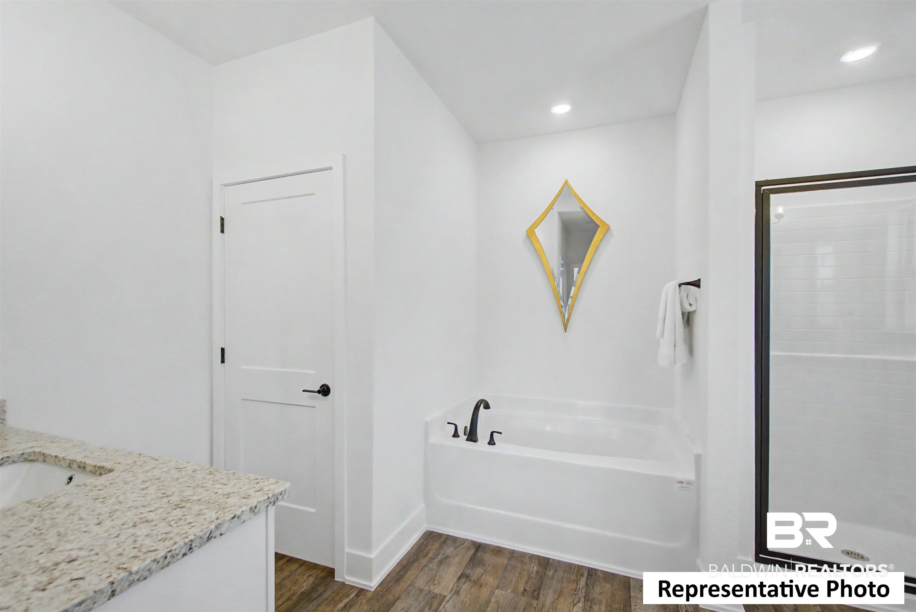 411275 | Photo 23