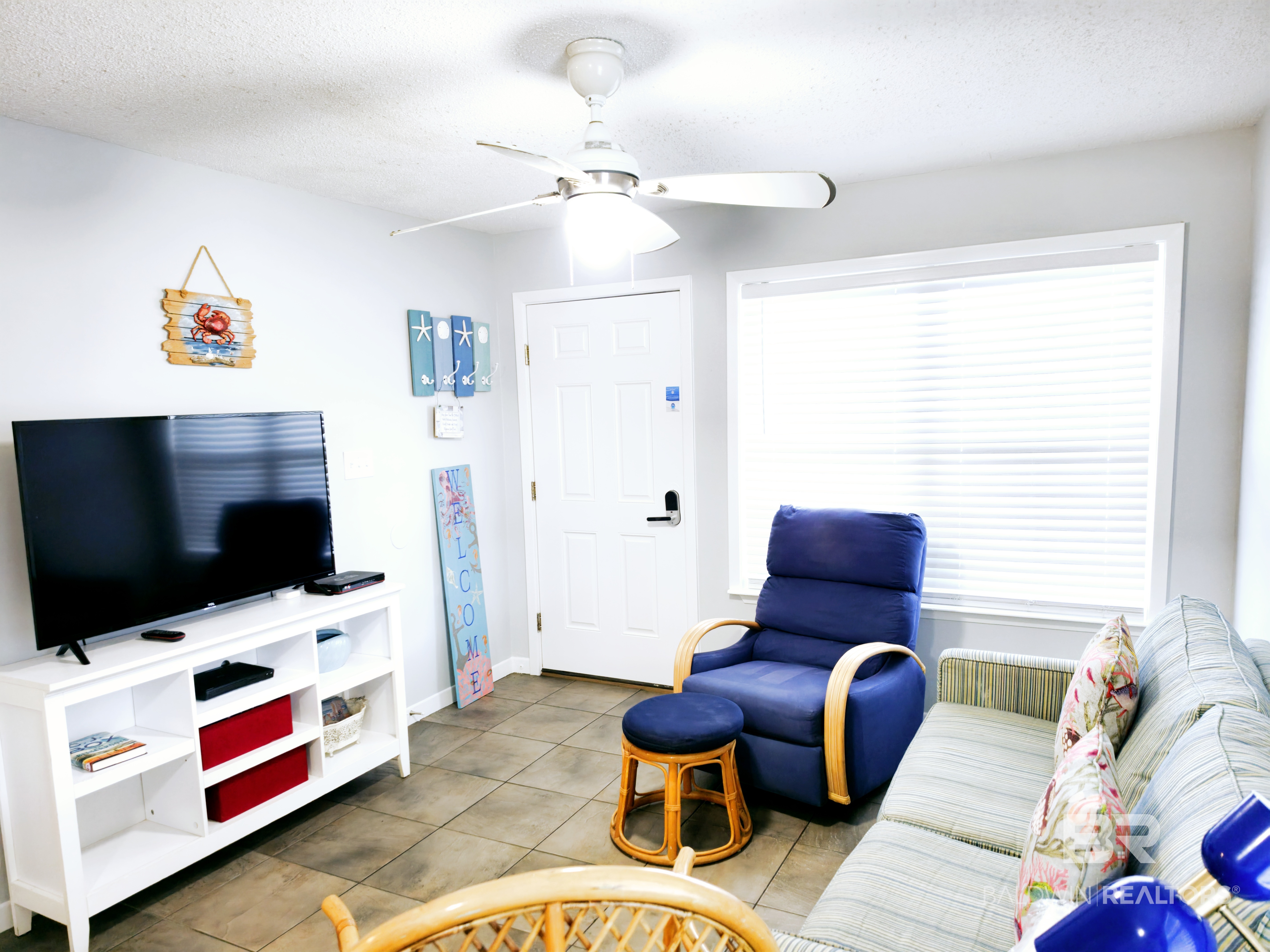 Photo 3 of Townhouse for sale at 1129 W Beach Blvd #206, Gulf Shores, AL 36542 | MLS# 396170 | Listing updated on 2026-09-29