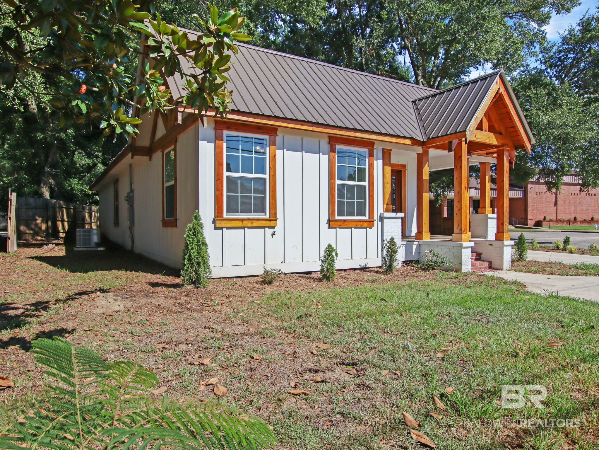 Photo 3 of Single family home for sale at 613 Forrest Ave, Brewton, AL 36426 | MLS# 411202 | Listing updated on 2026-09-29