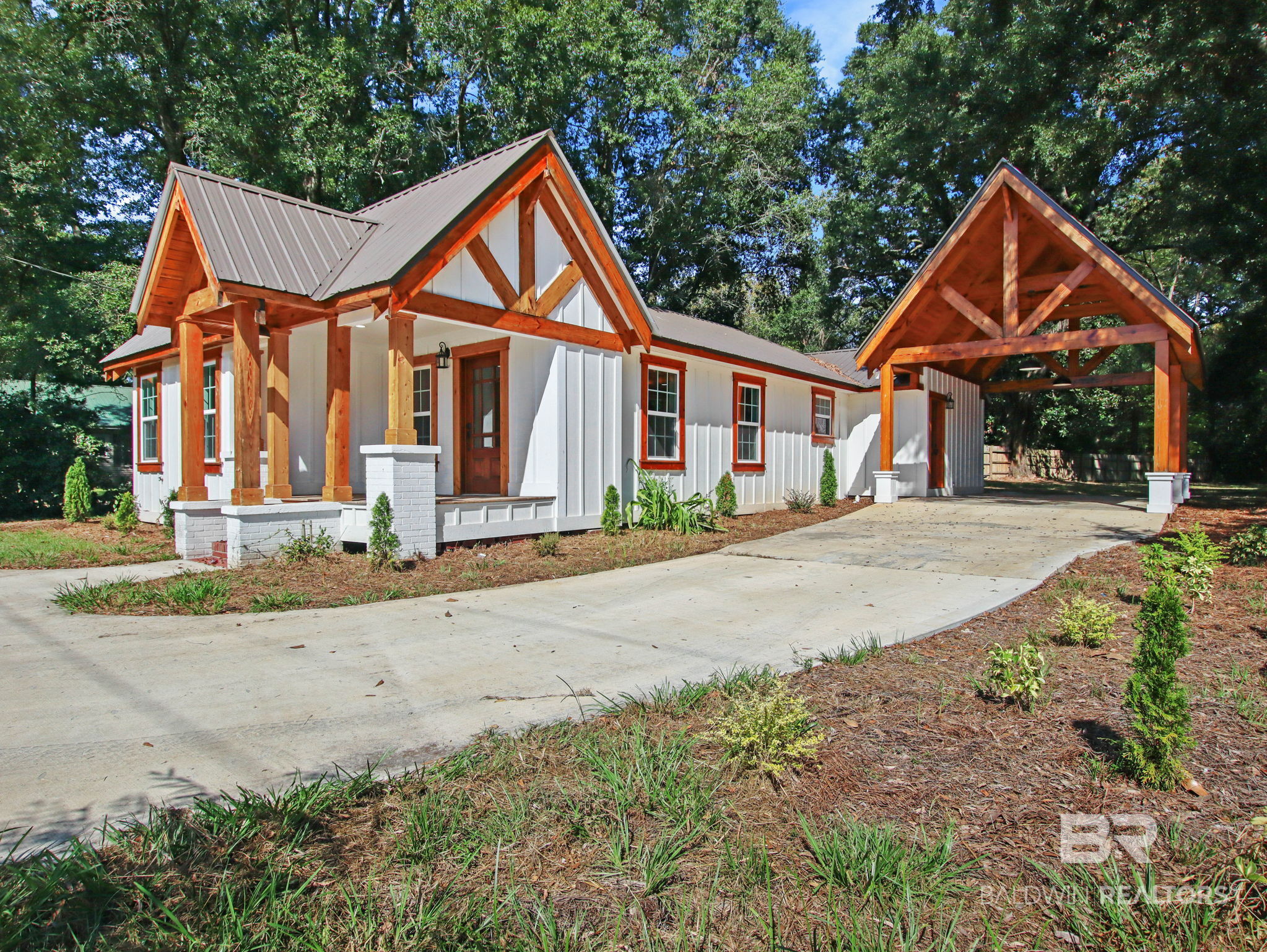 Photo 3 of Single family home for sale at 613 Forrest Ave, Brewton, AL 36426 | MLS# 411202 | Listing updated on 2026-09-29