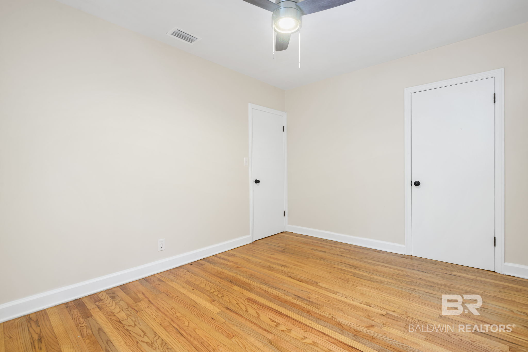 411314 | Photo 28