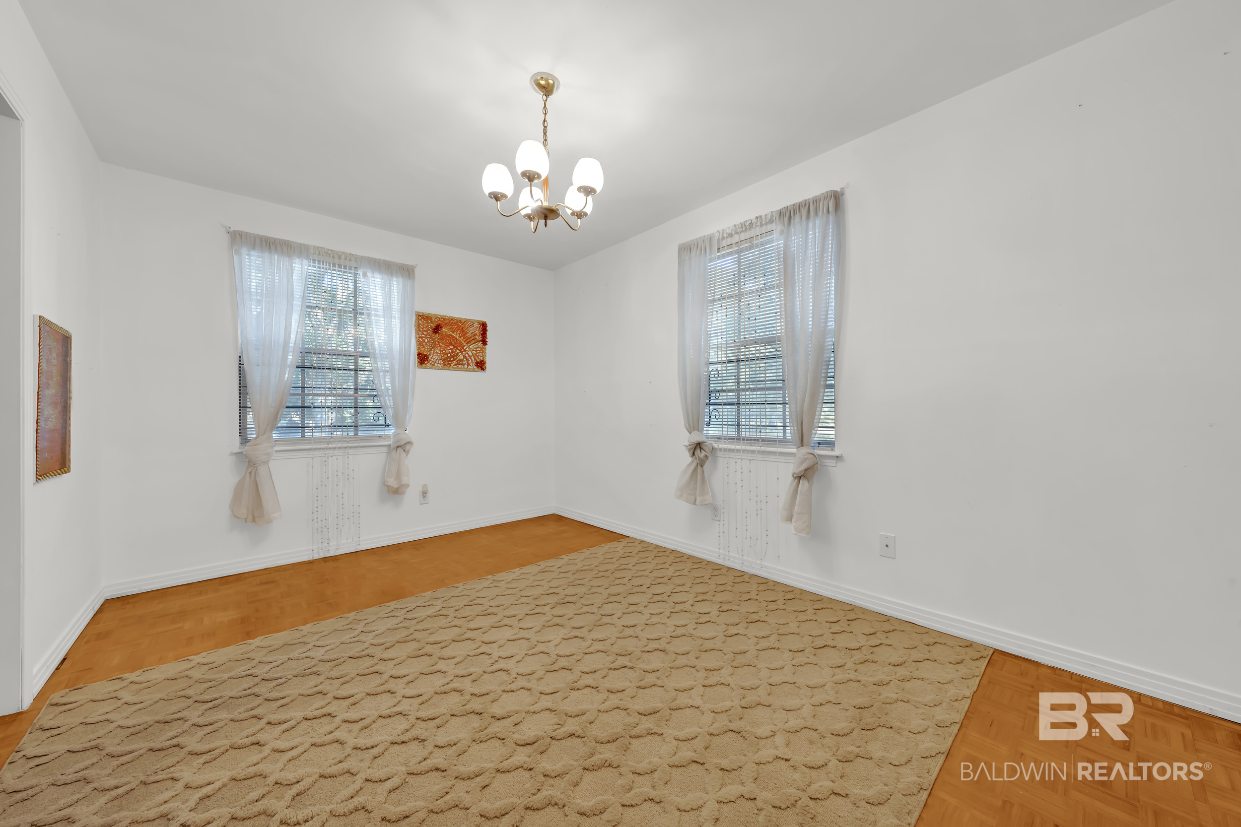 410405 | Photo 12