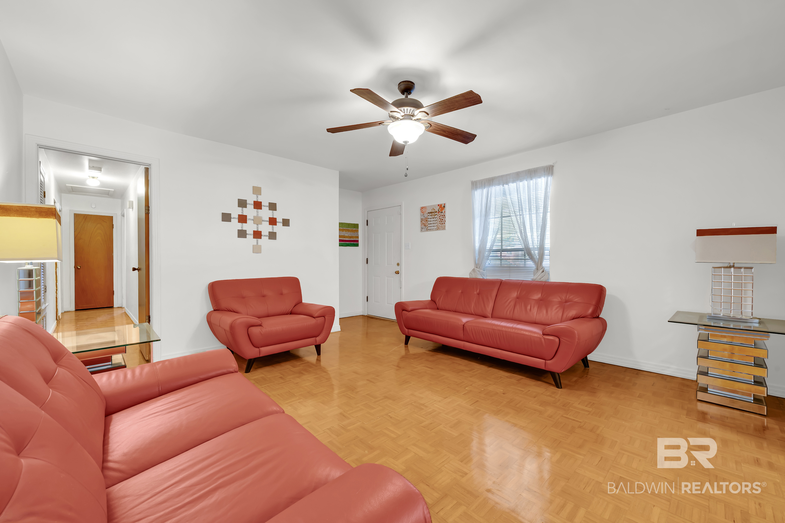 410405 | Photo 10
