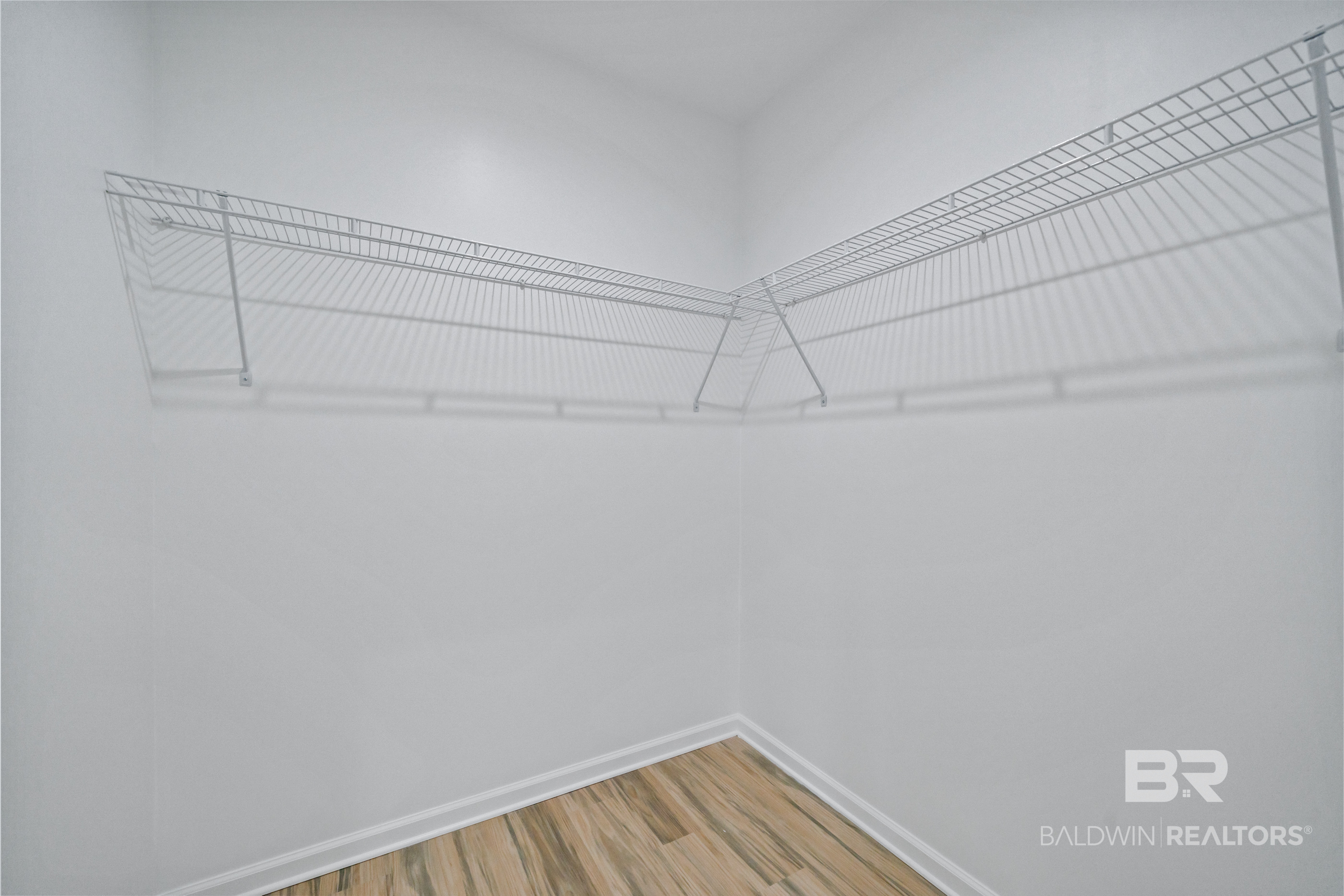 411405 | Photo 21
