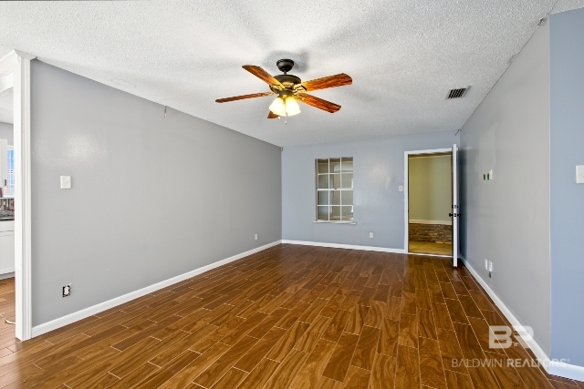 411353 | Photo 12