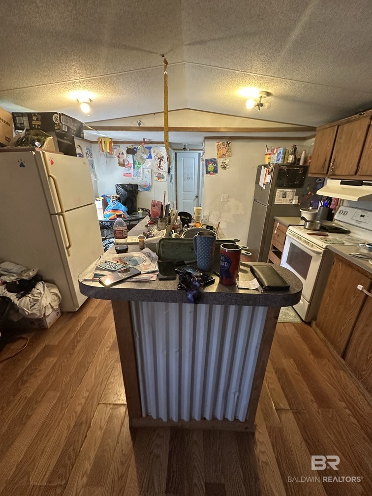 411453 | Photo 11
