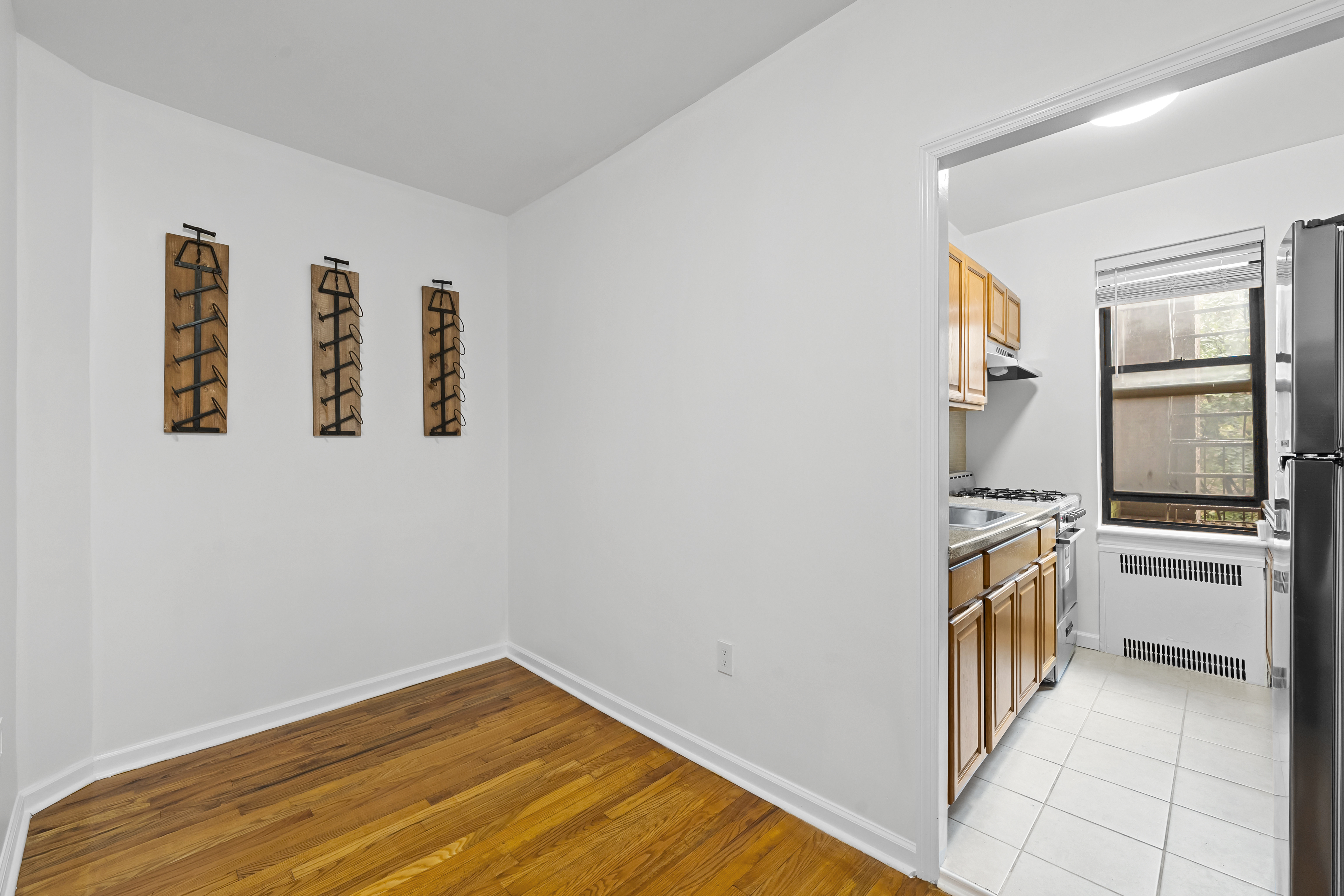 35-35 75th Street 401 Jackson Heights Queens NY 11372