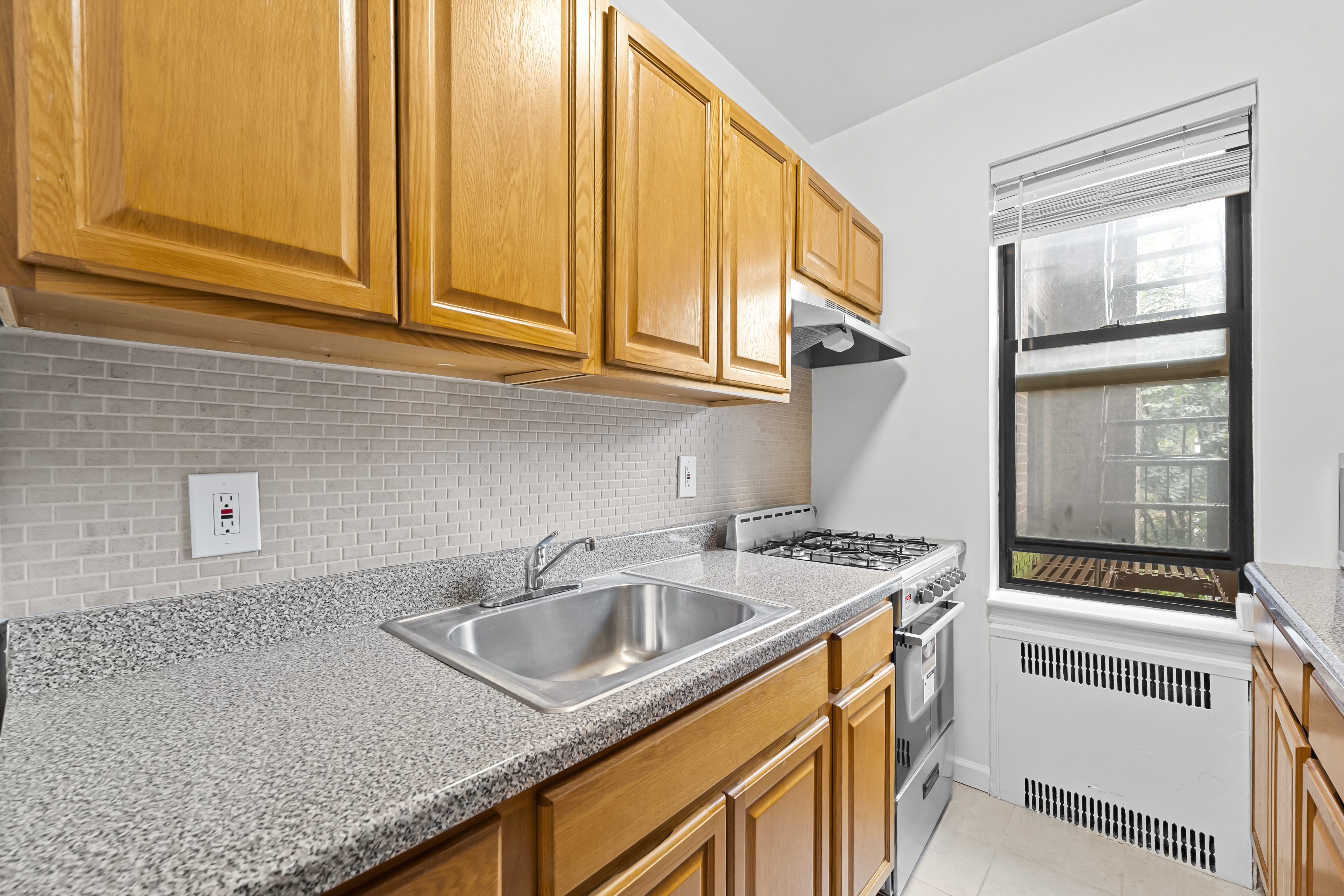 35-35 75th Street 401 Jackson Heights Queens NY 11372