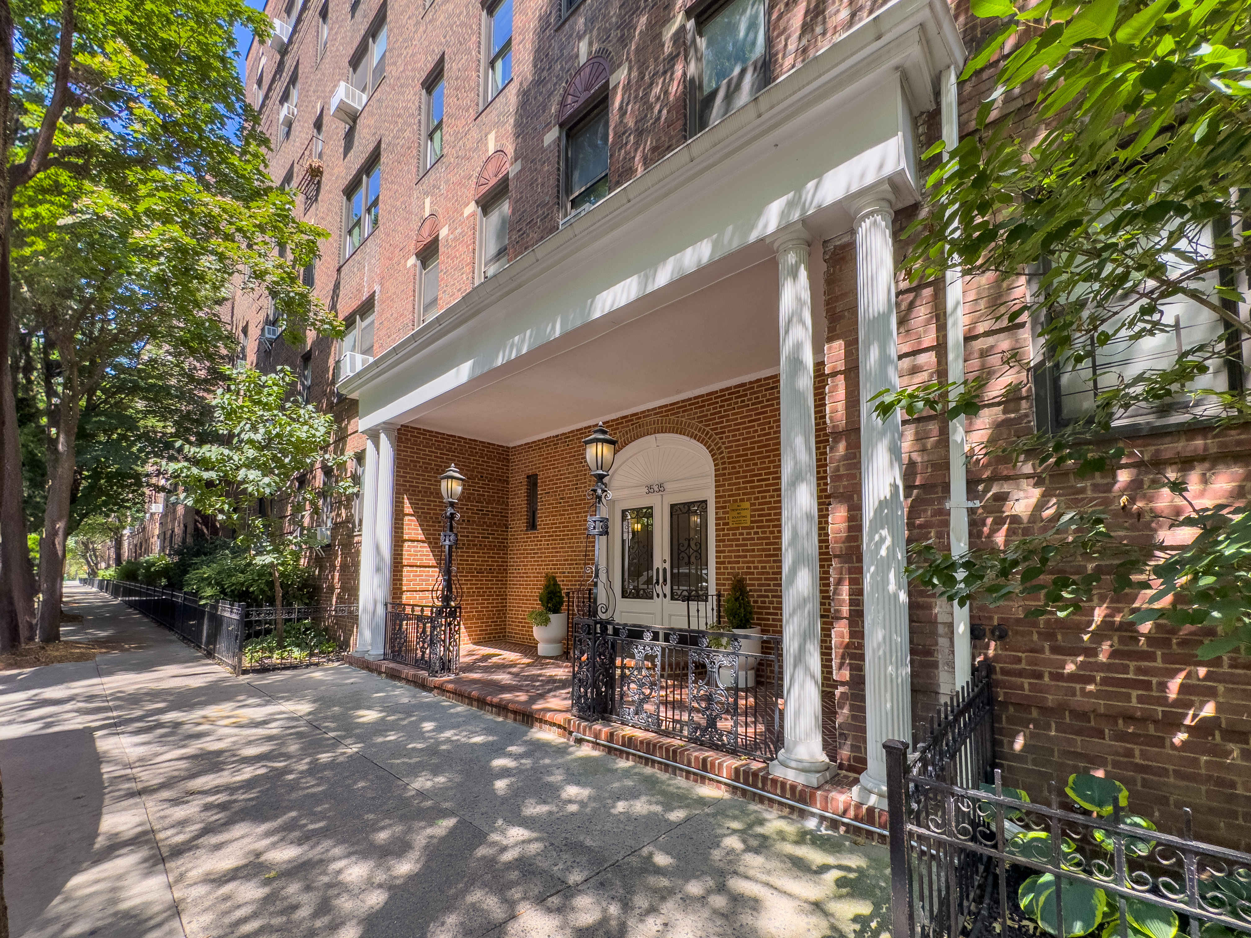 35-35 75th Street 401 Jackson Heights Queens NY 11372
