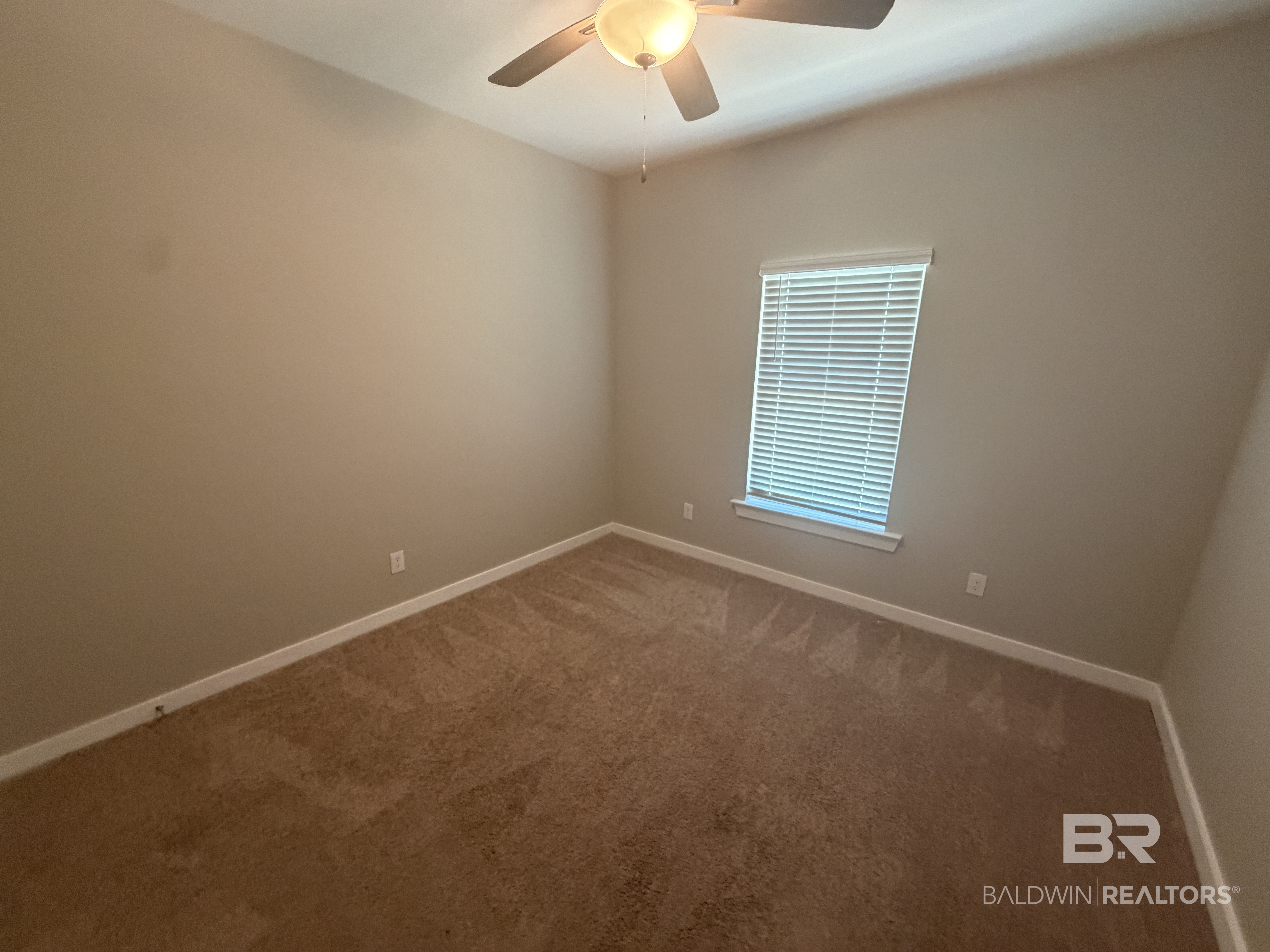 411469 | Photo 14