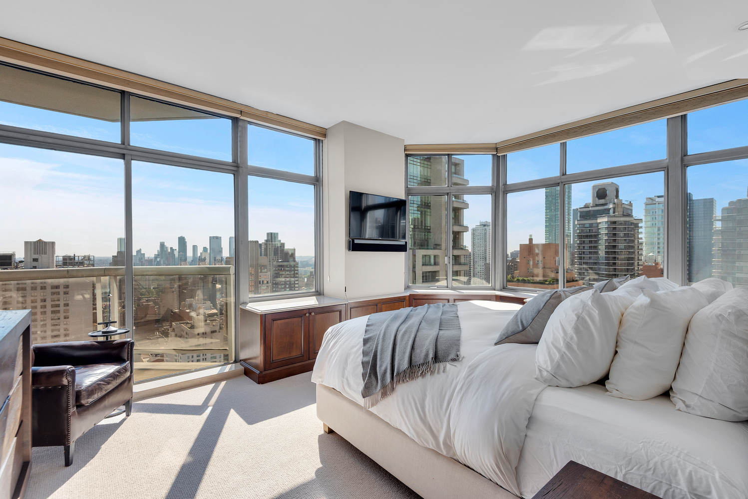 188 East 64th Street 3302 Upper East Side New York NY 10065