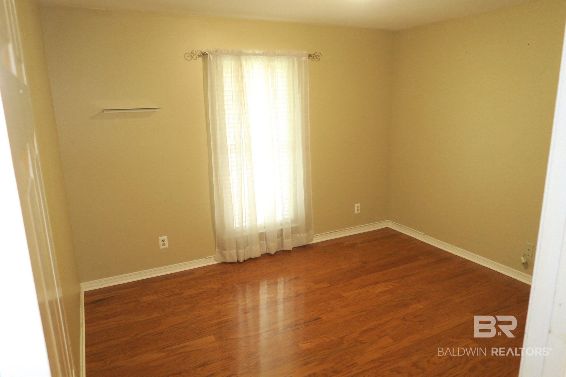 411436 | Photo 12