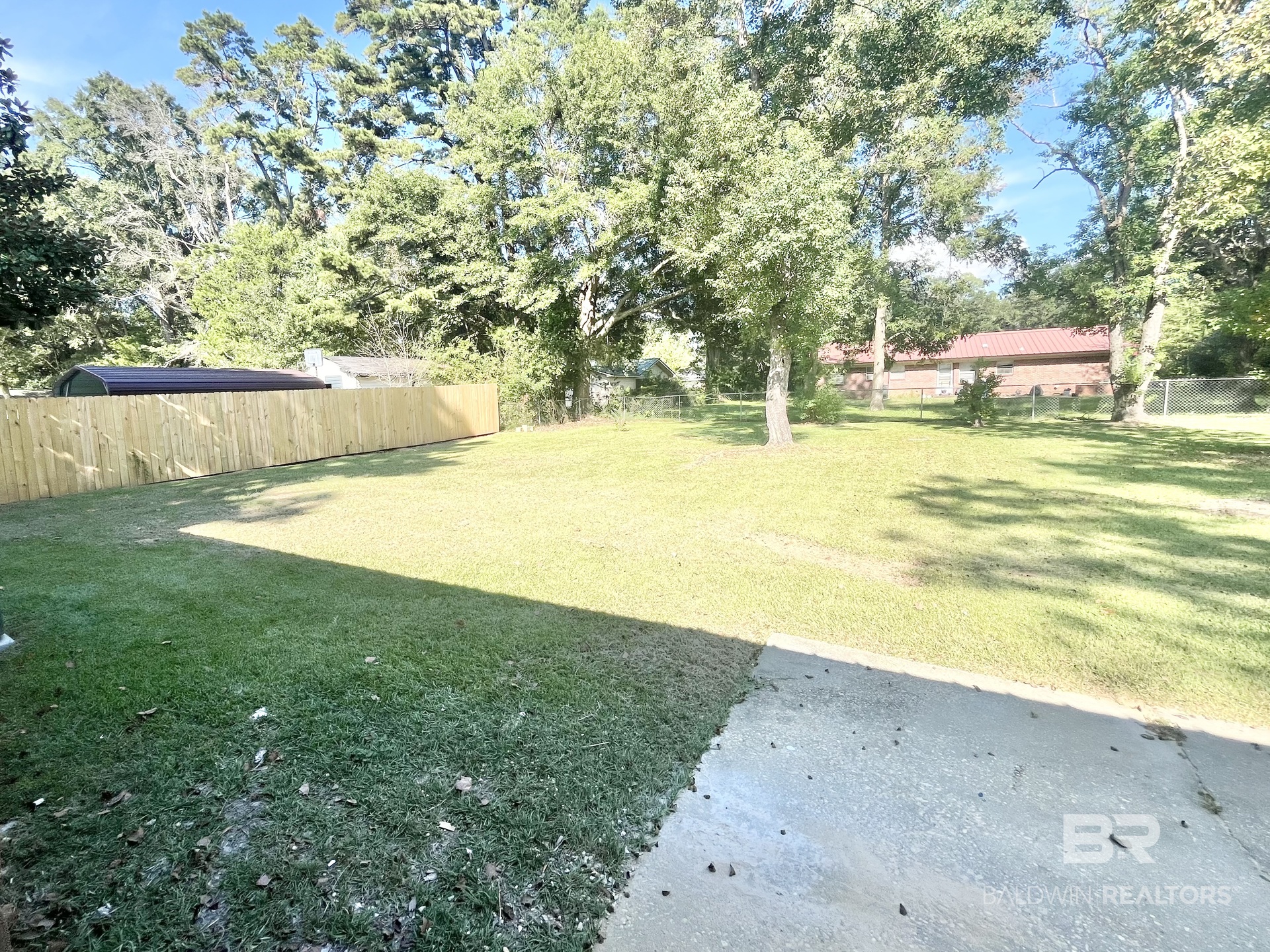 411528 | Photo 29
