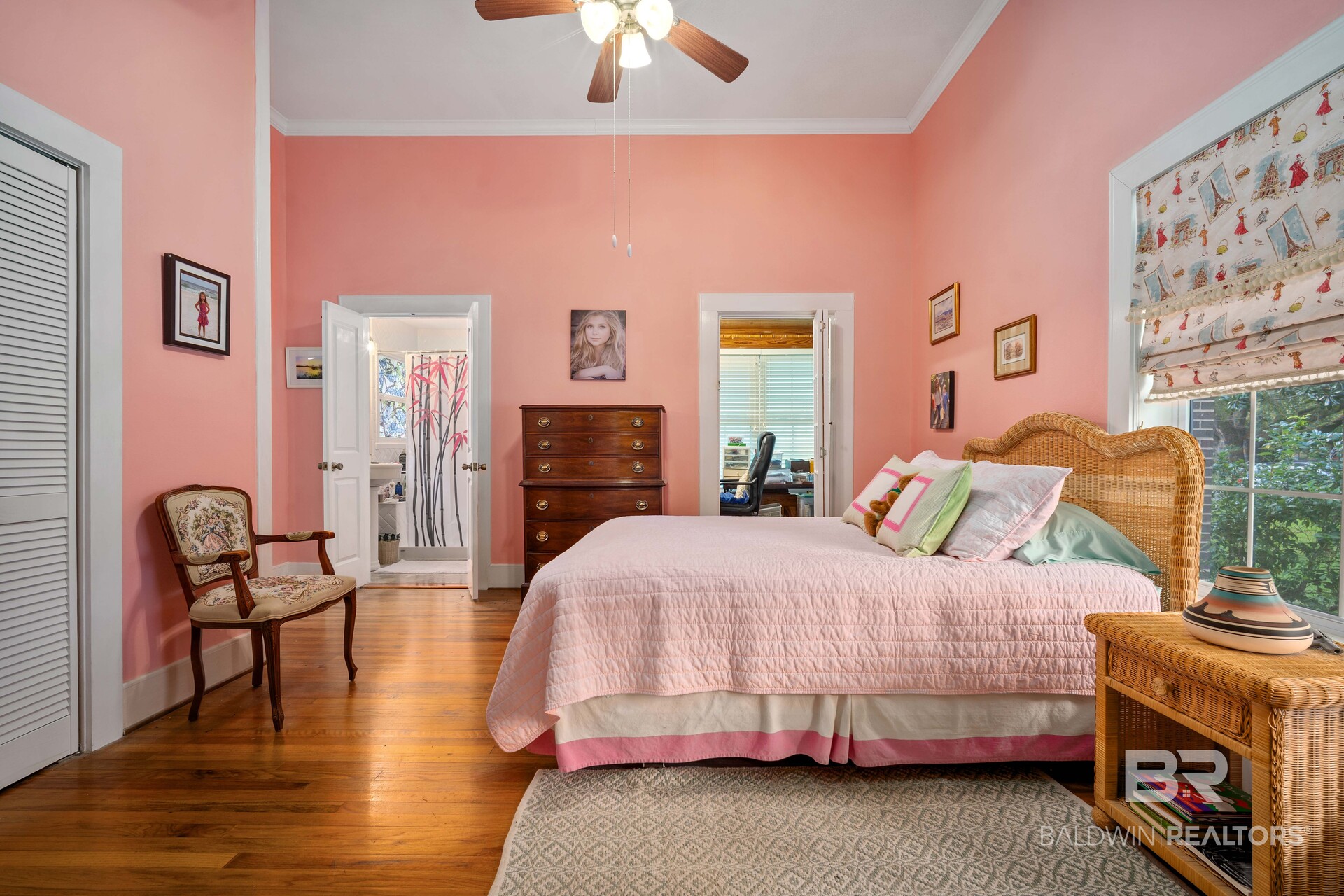 411542 | Photo 25