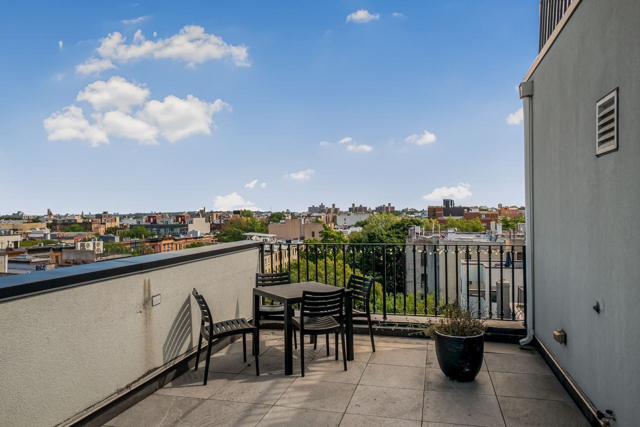 679 Franklin Avenue 202 Crown Heights Brooklyn NY 11238