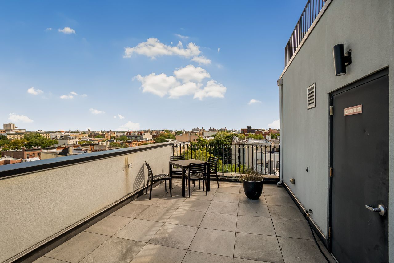 679 Franklin Avenue 202 Crown Heights Brooklyn NY 11238