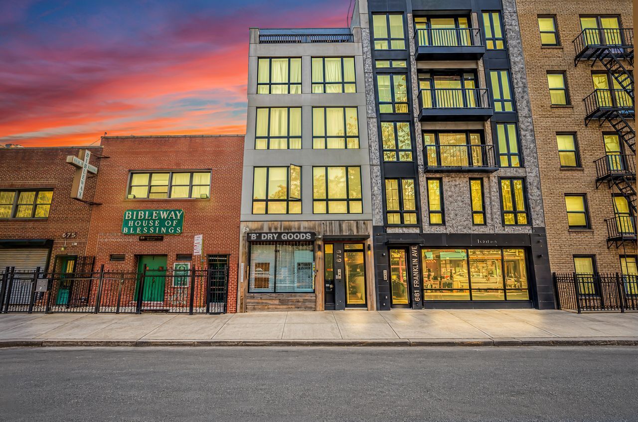 679 Franklin Avenue 202 Crown Heights Brooklyn NY 11238
