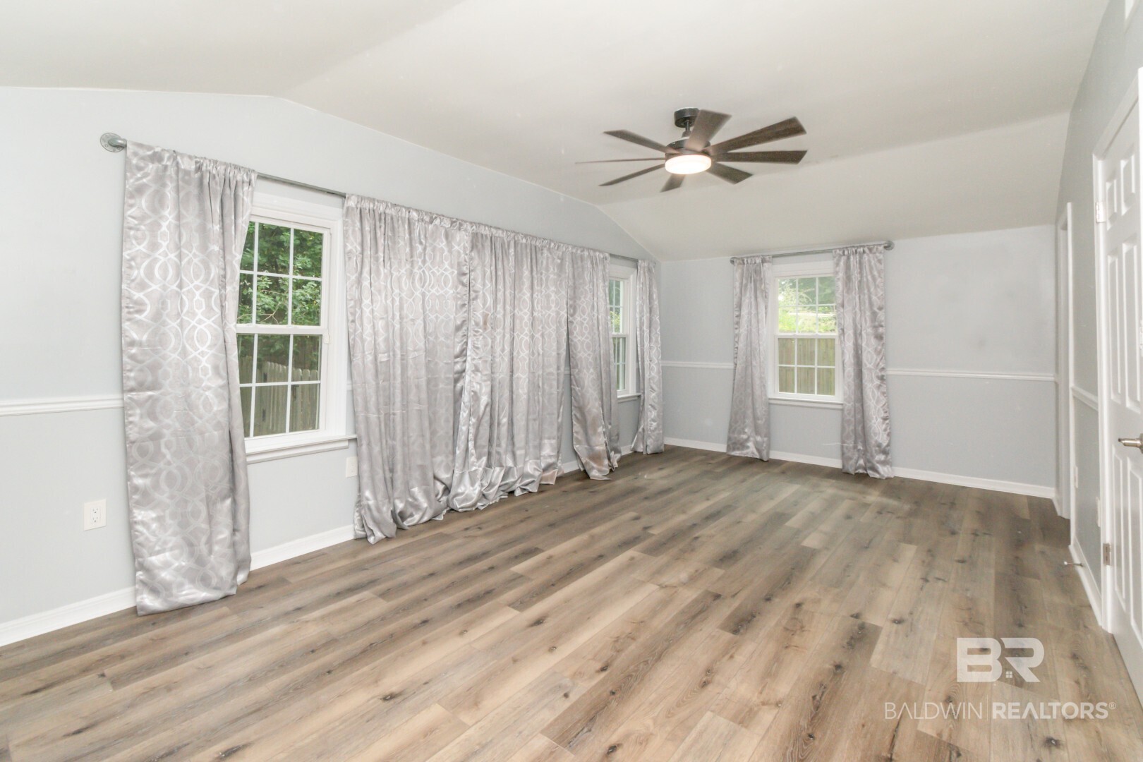 411435 | Photo 20