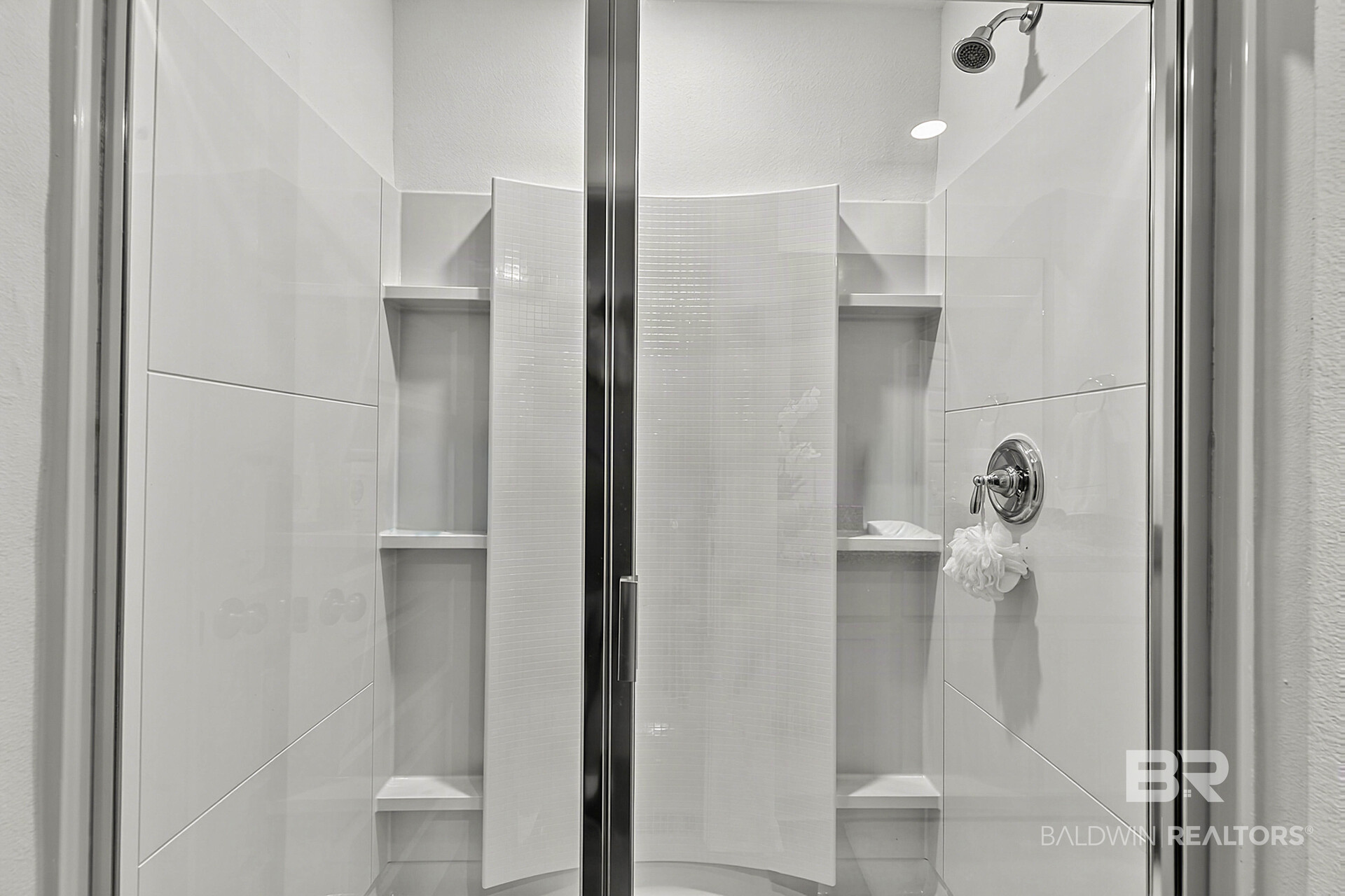 411587 | Photo 14