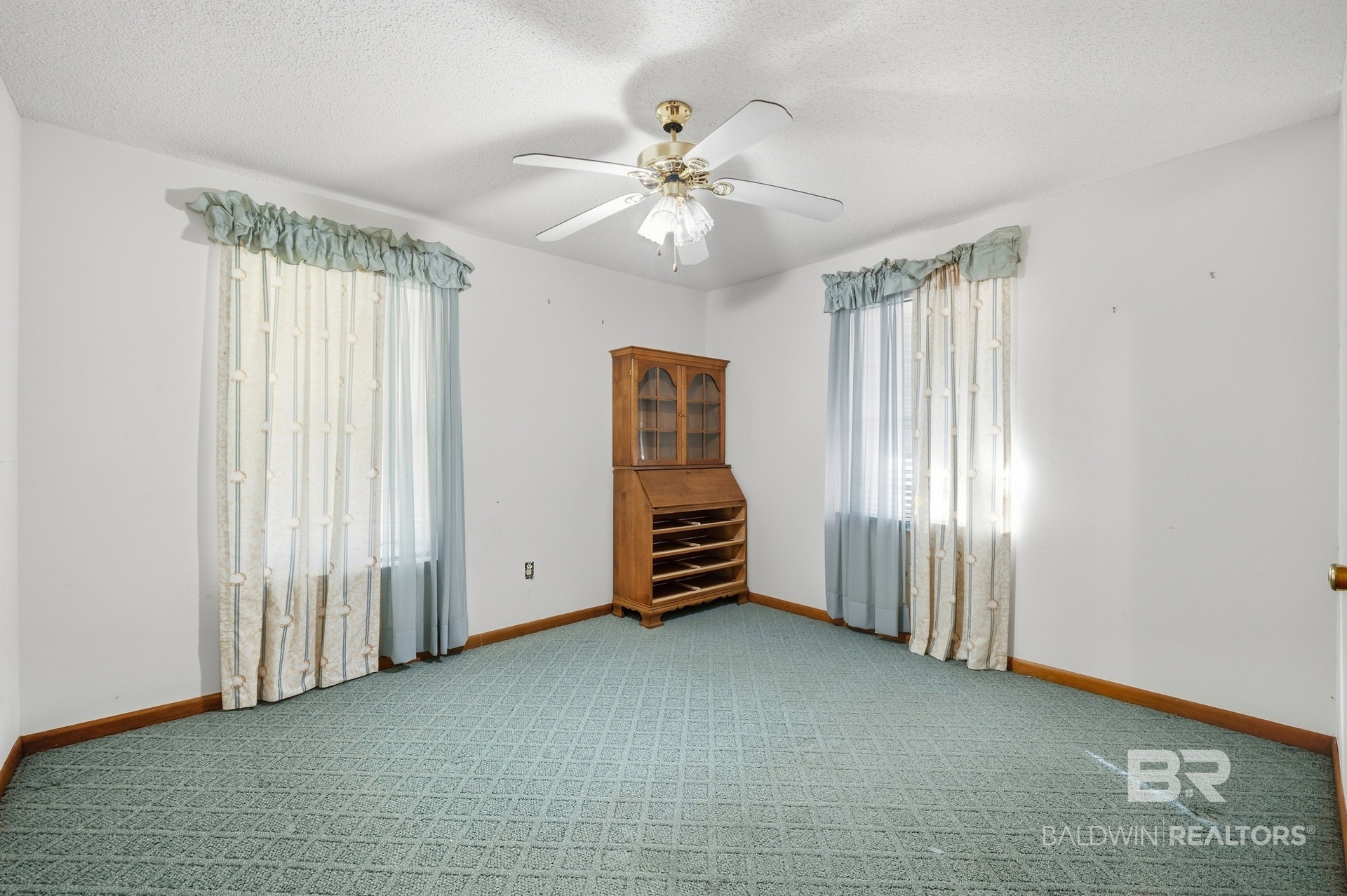 411588 | Photo 28