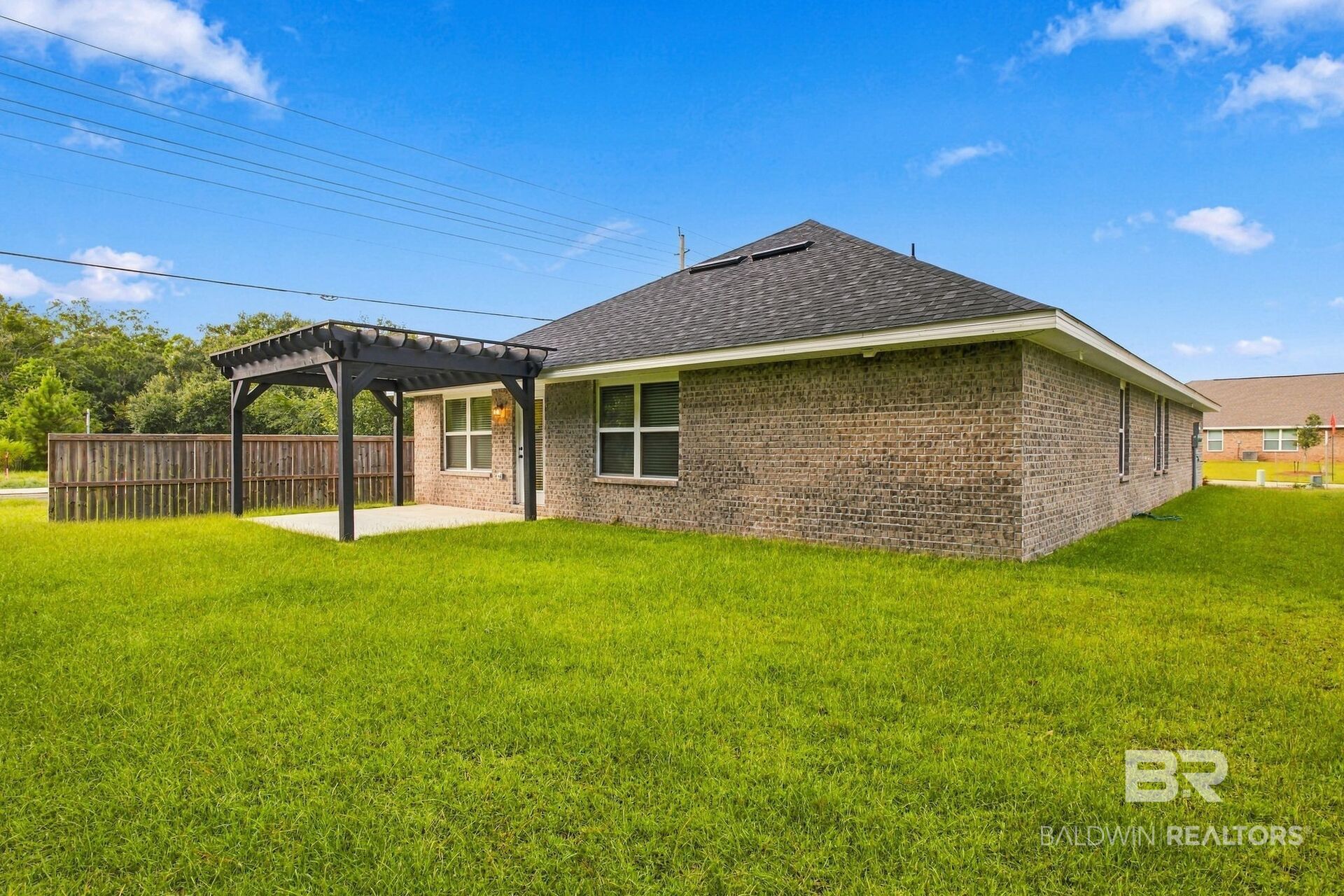 398437 | Photo 26