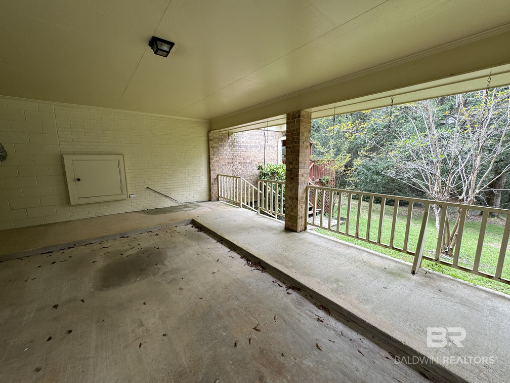 411621 | Photo 12