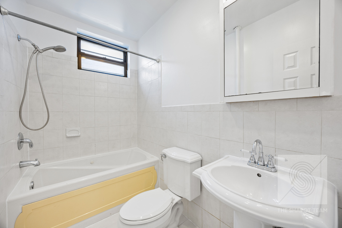 160 Wadsworth Avenue 307 Washington Heights New York NY 10033