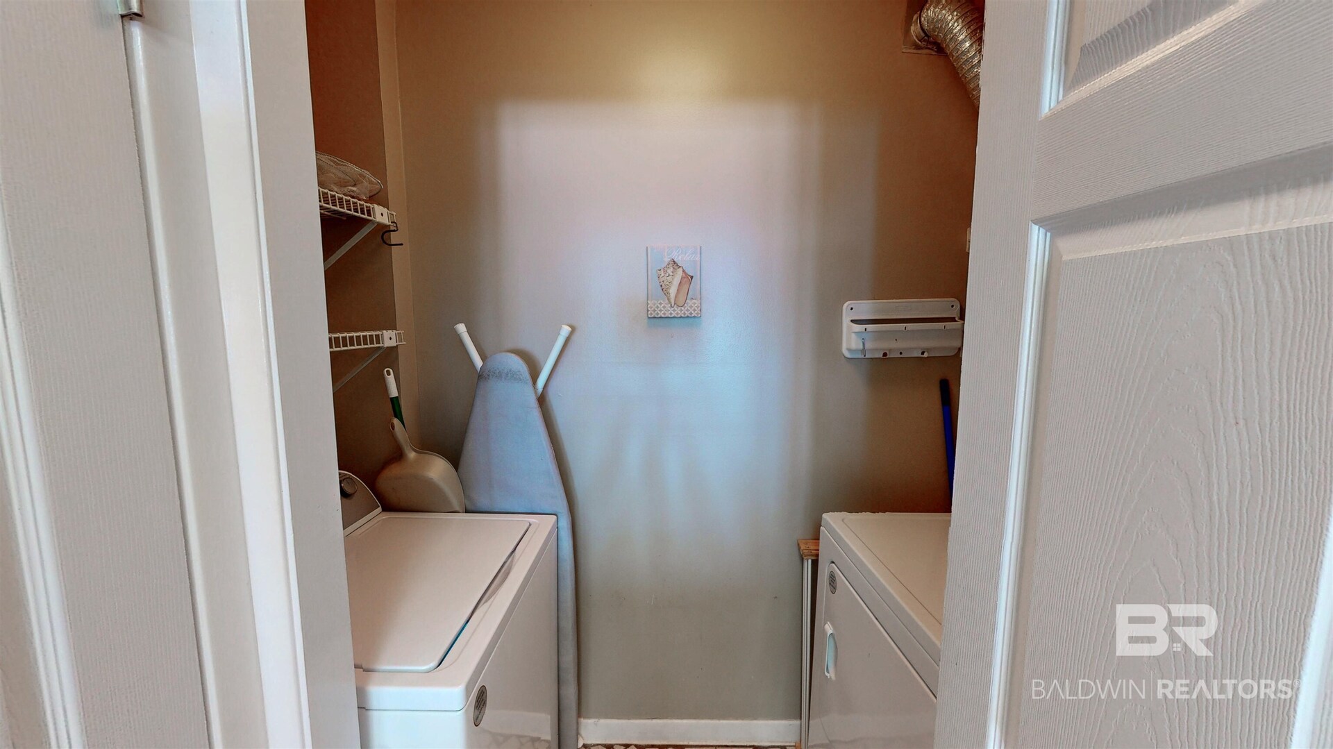 411640 | Photo 23