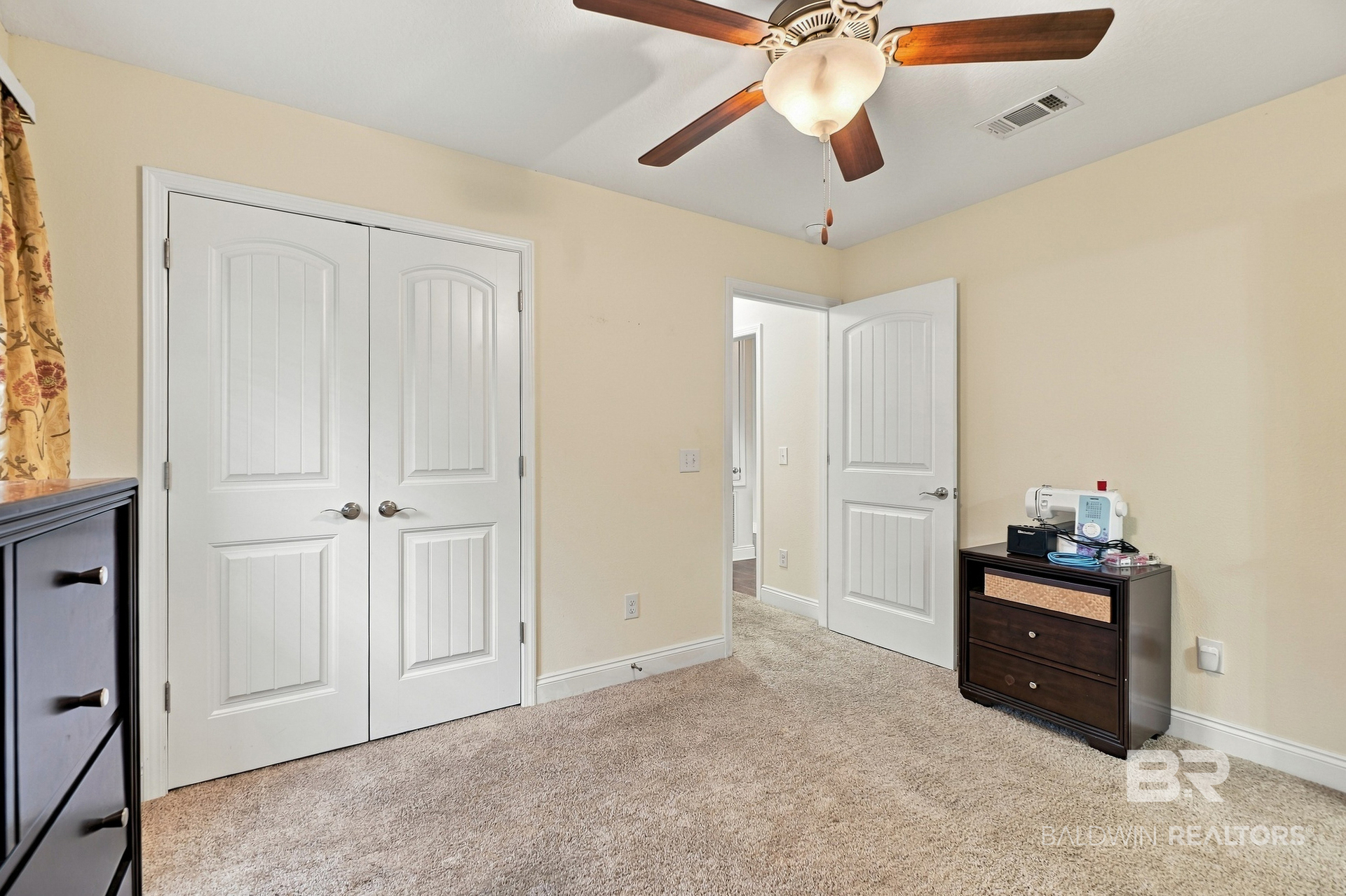 411669 | Photo 25
