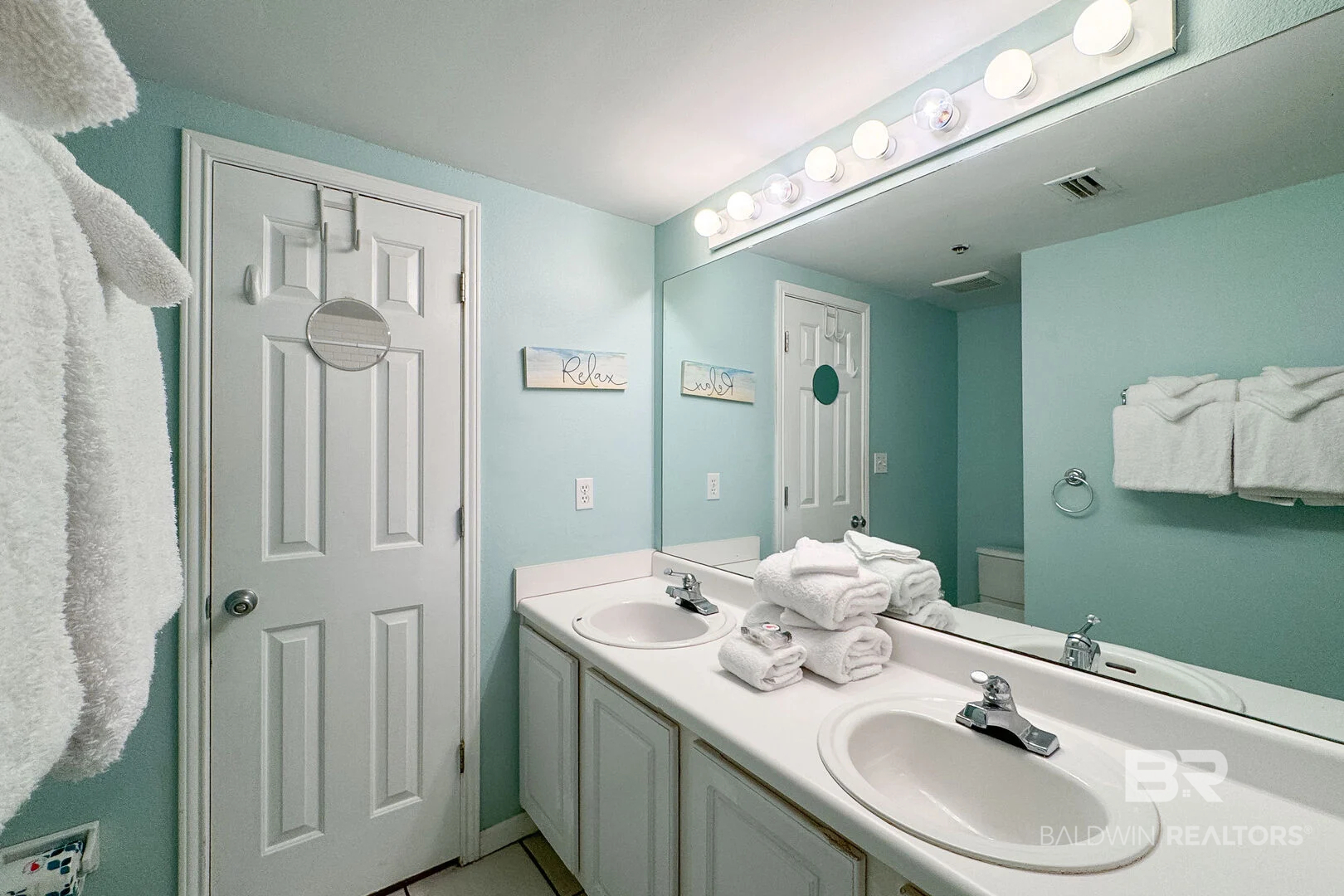 411695 | Photo 25