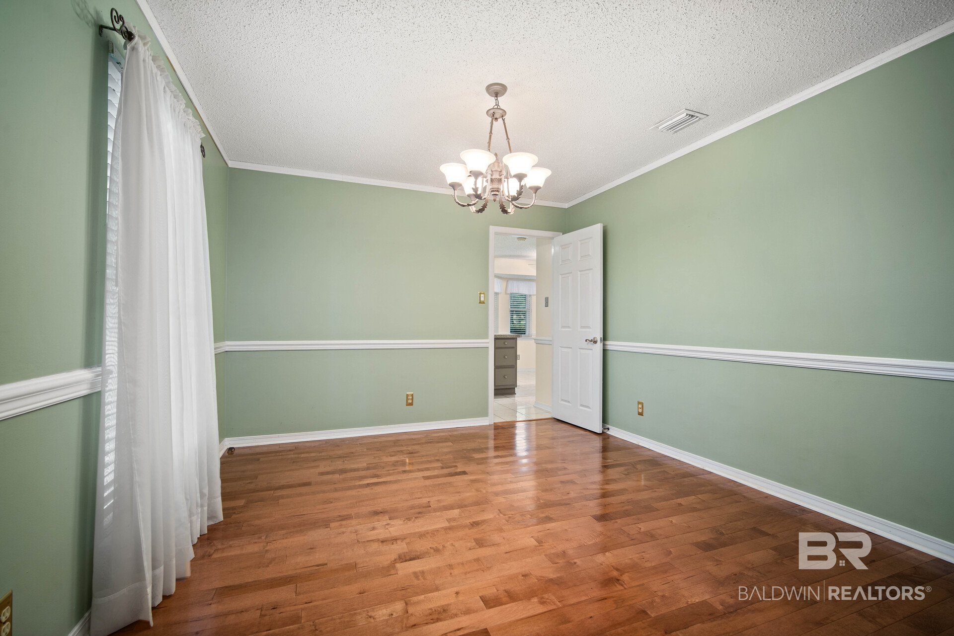 Photo 4 of Single family home for sale at 7351 E Smithfield Rd, Mobile, AL 36695 | MLS# 411436 | Listing updated on 2026-10-06