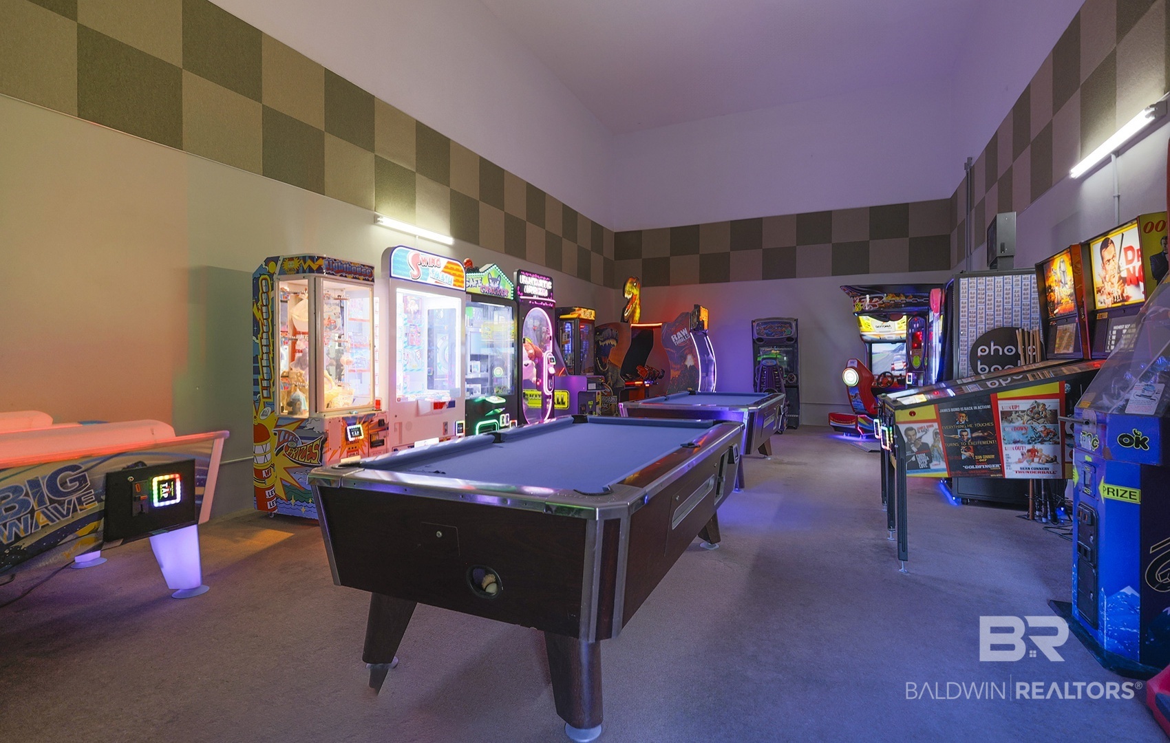411701 | Photo 29
