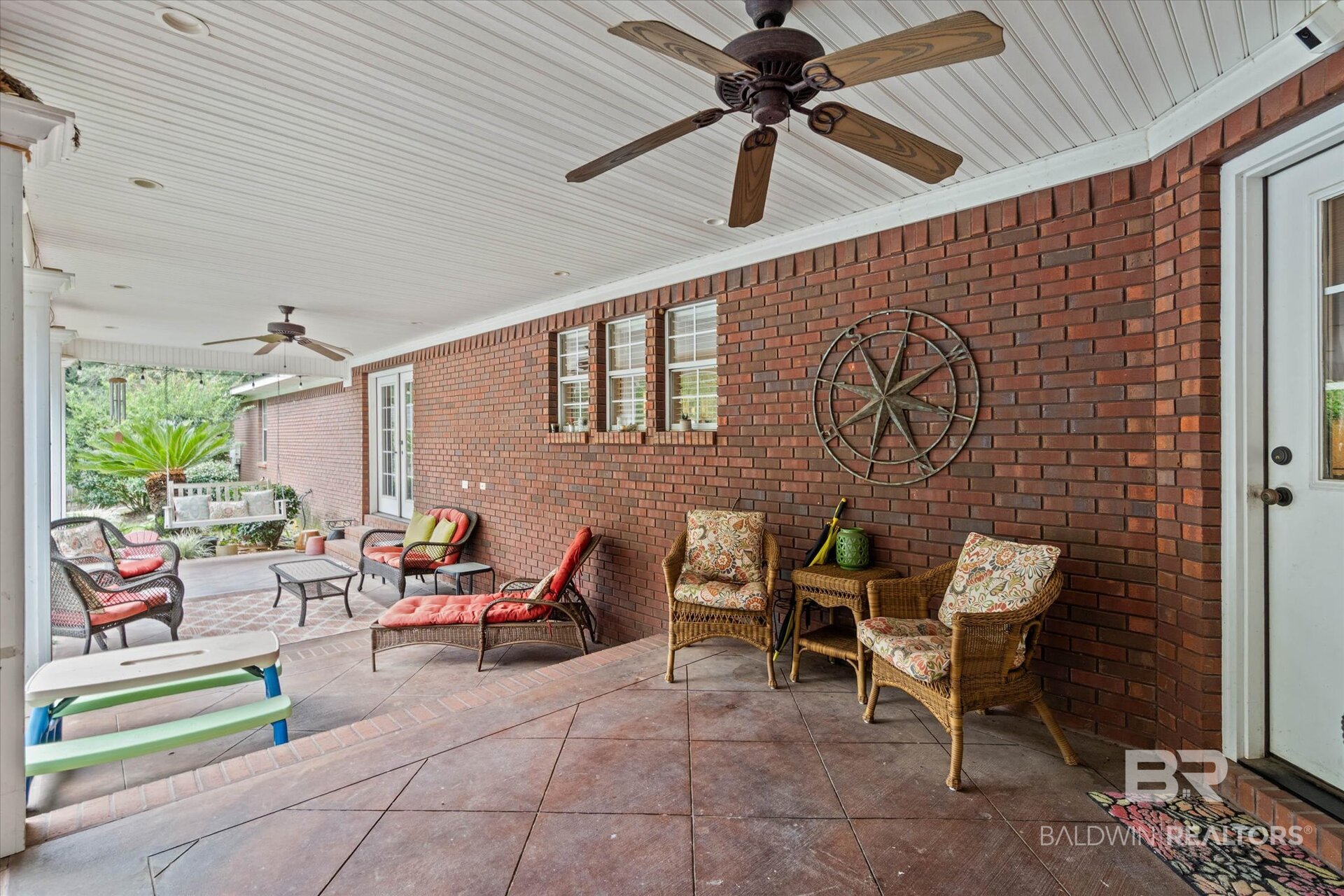 411704 | Photo 29