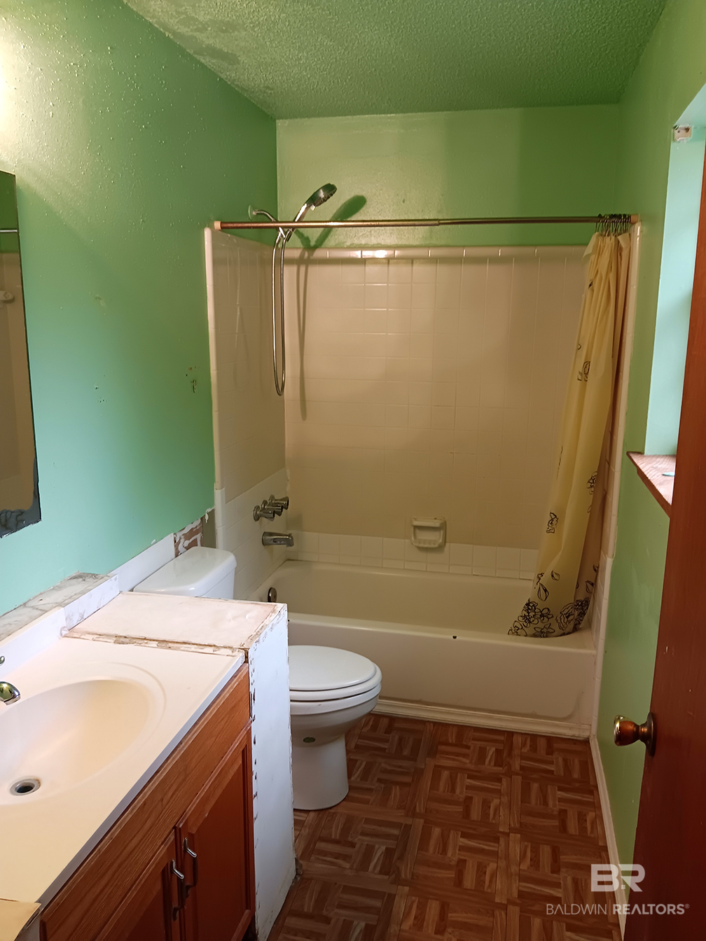 411463 | Photo 24