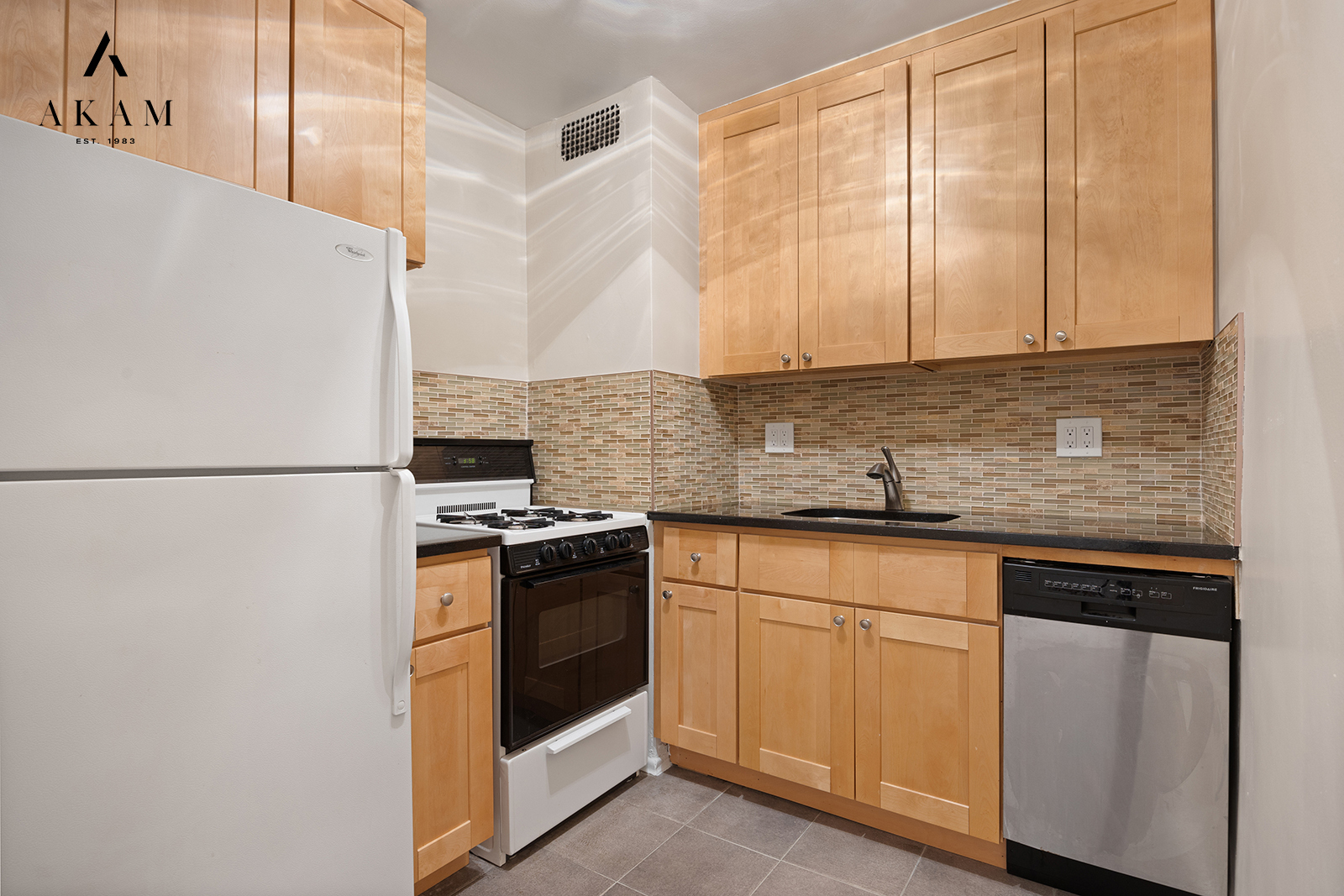 305 East 40th Street 6N Tudor City New York NY 10016