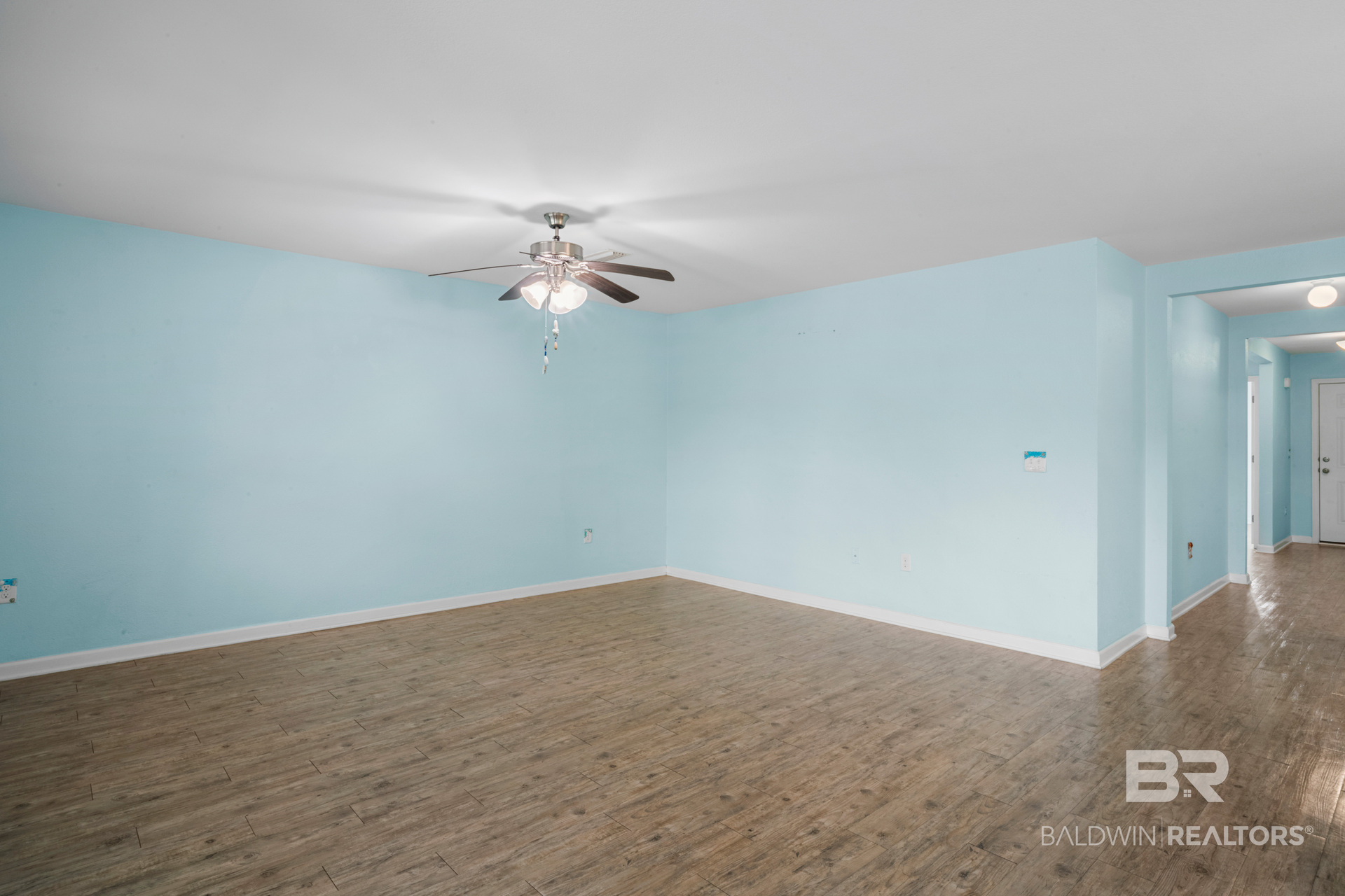 411520 | Photo 18