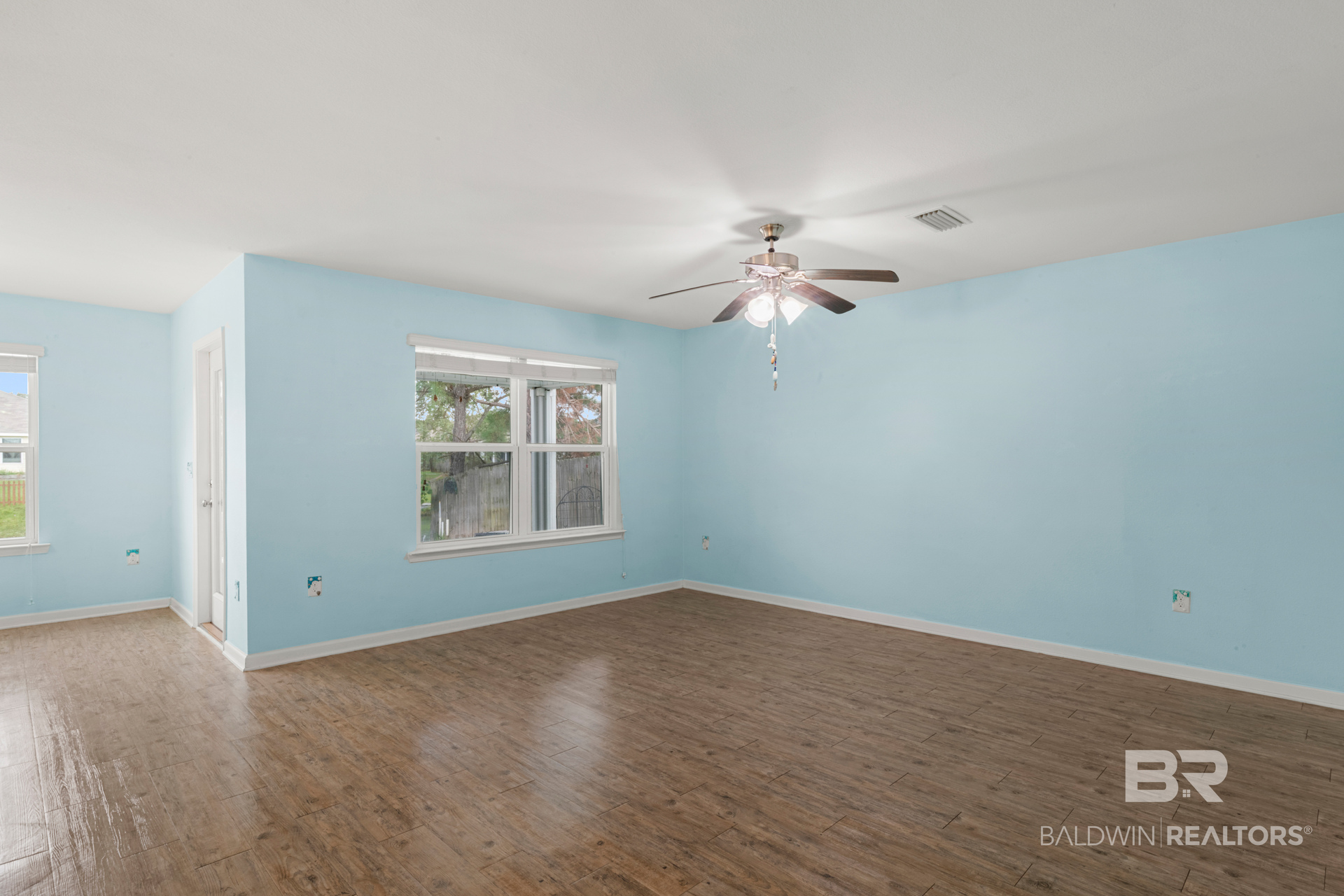 411520 | Photo 21