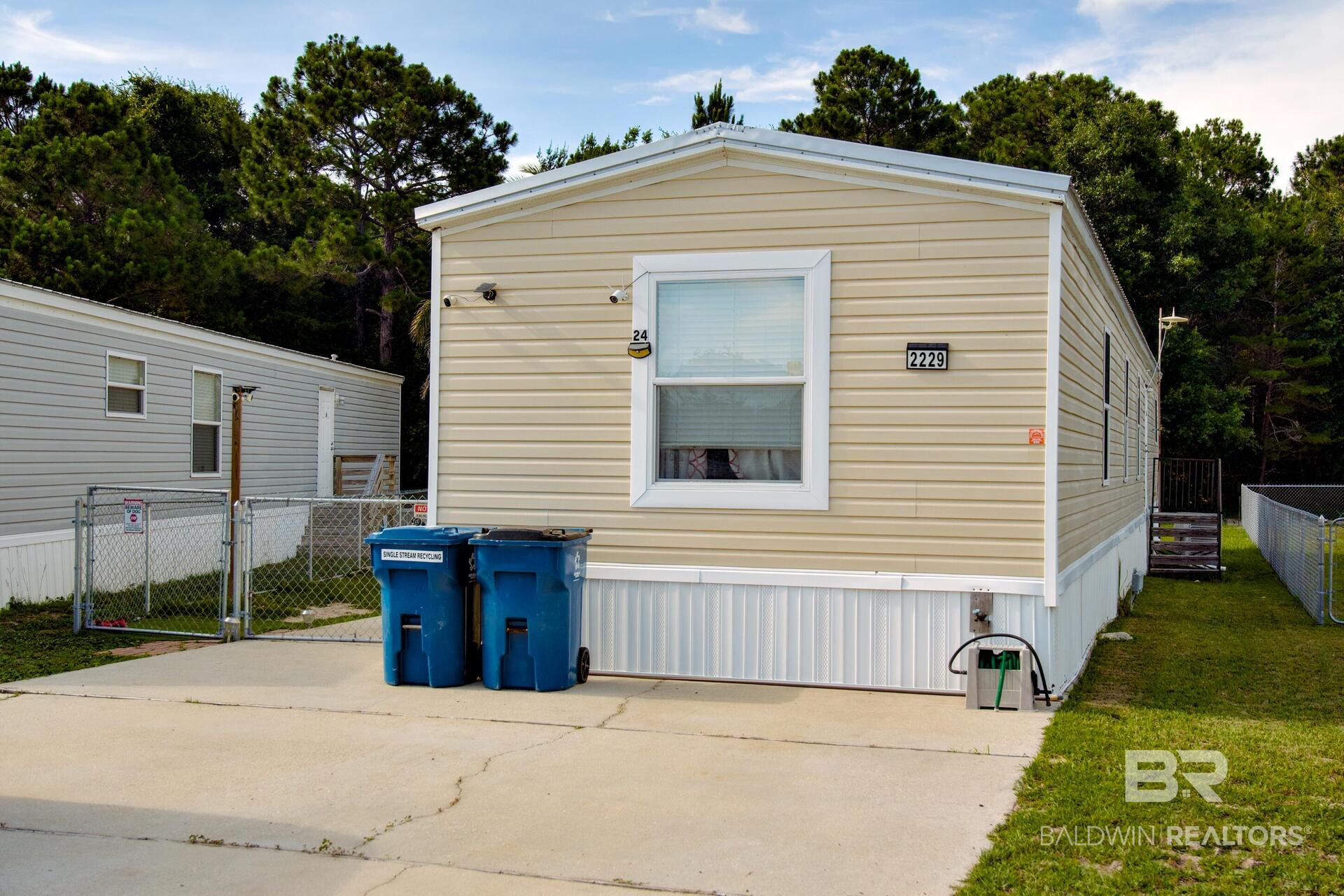411740 | Photo 2