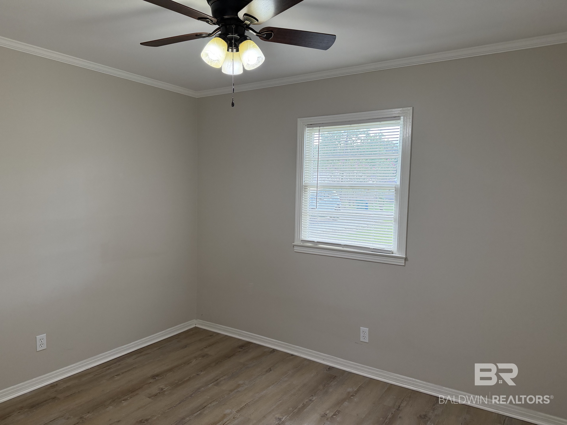 411528 | Photo 21