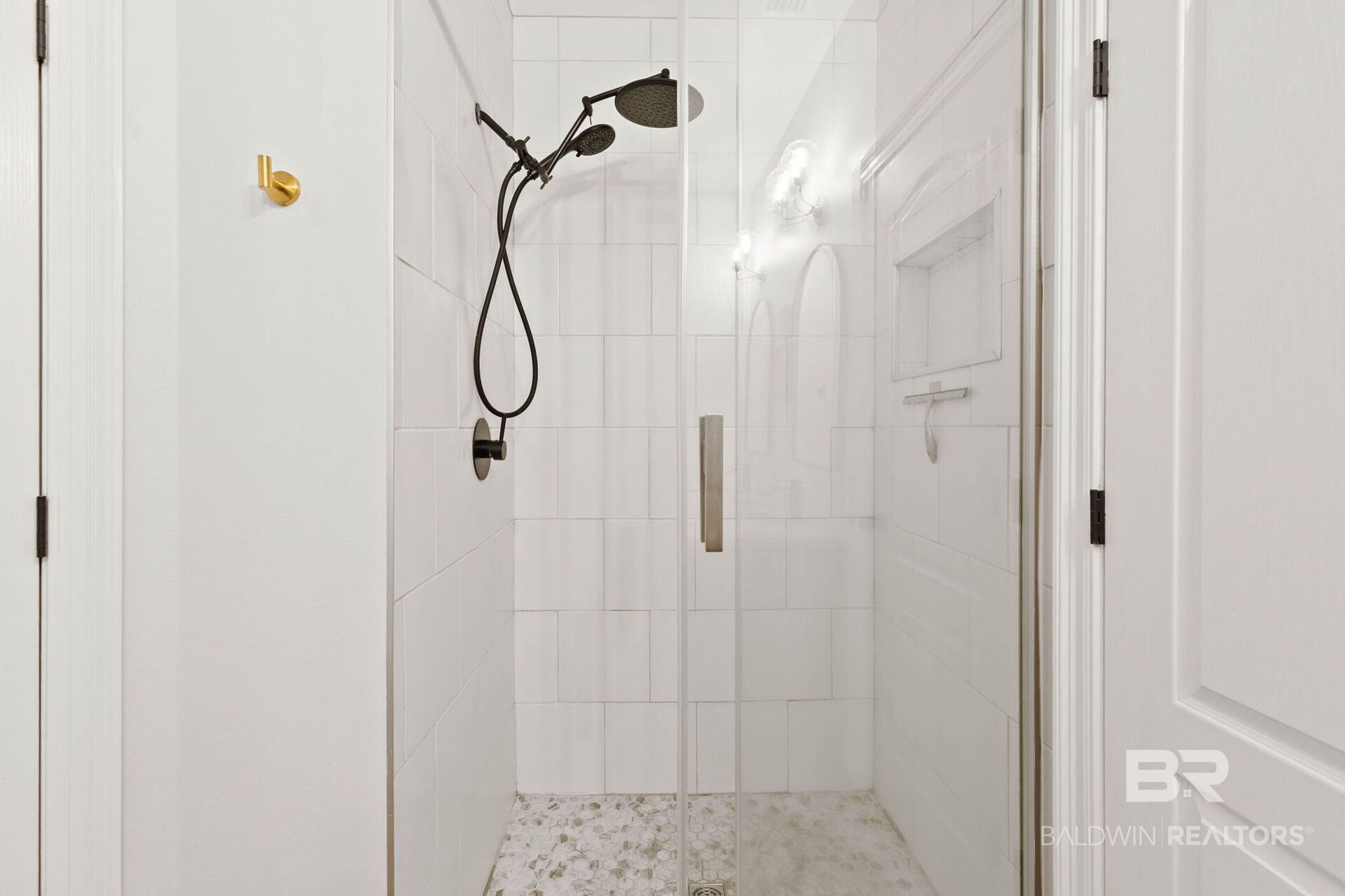 411570 | Photo 13