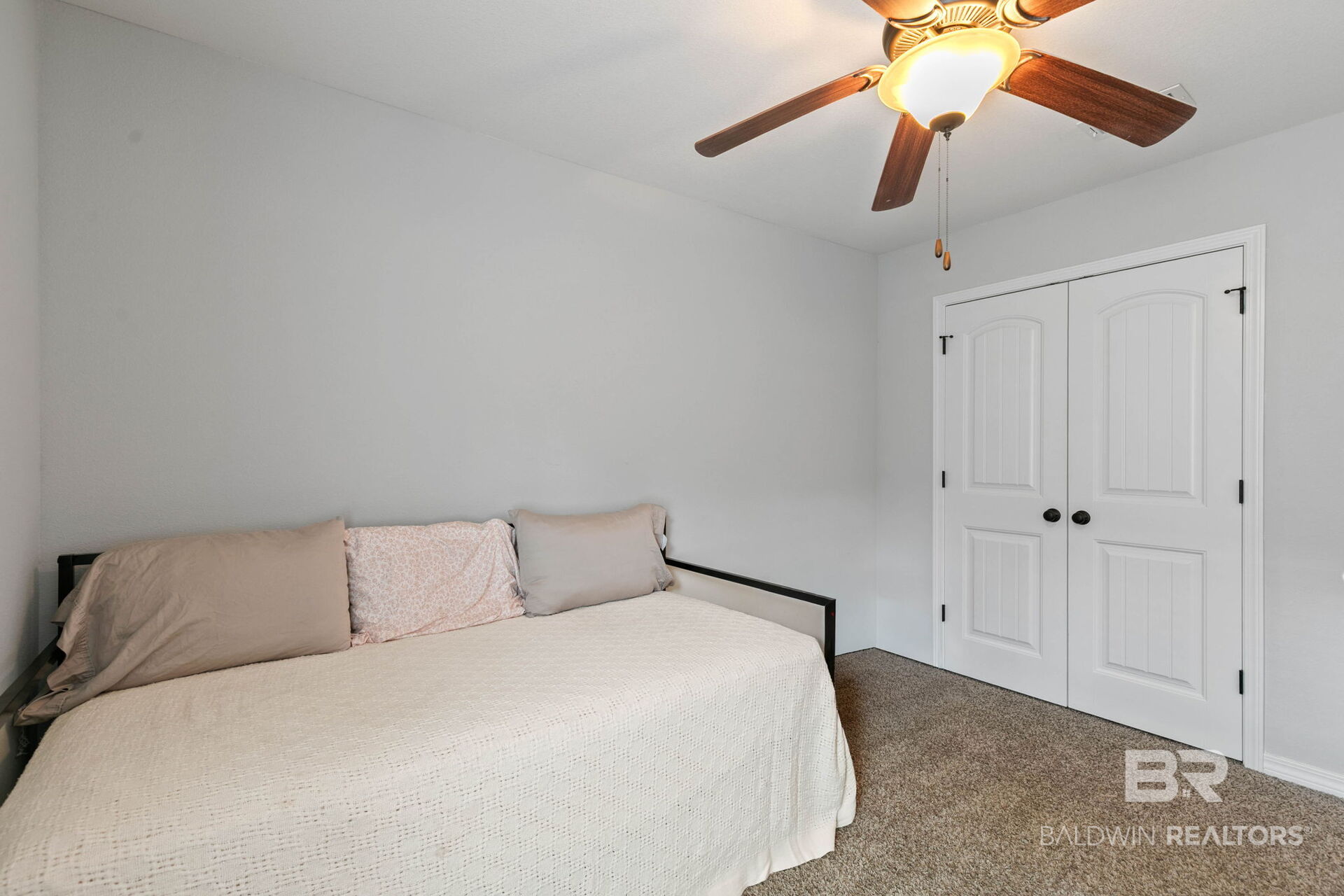 411760 | Photo 29