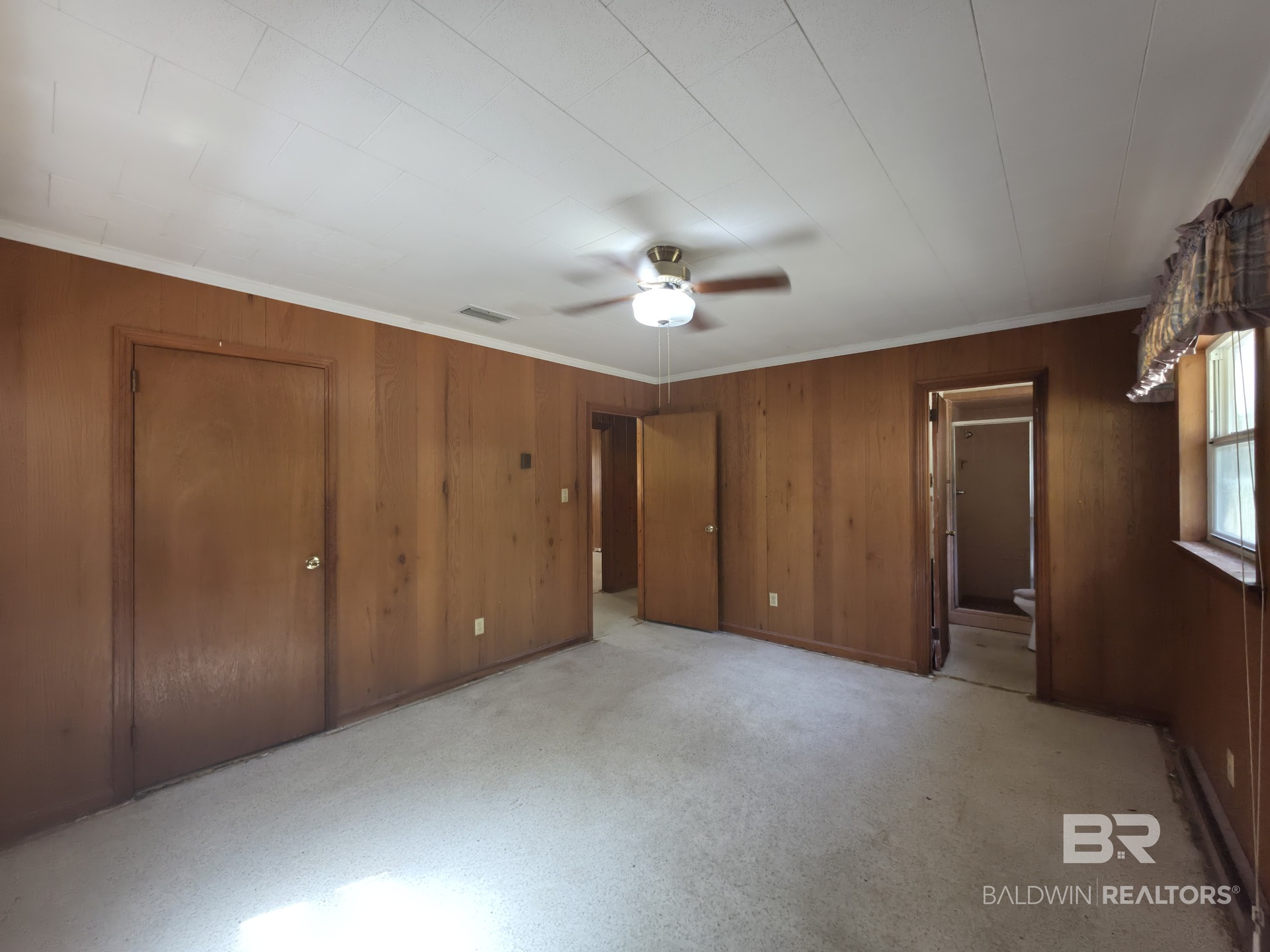 411584 | Photo 24