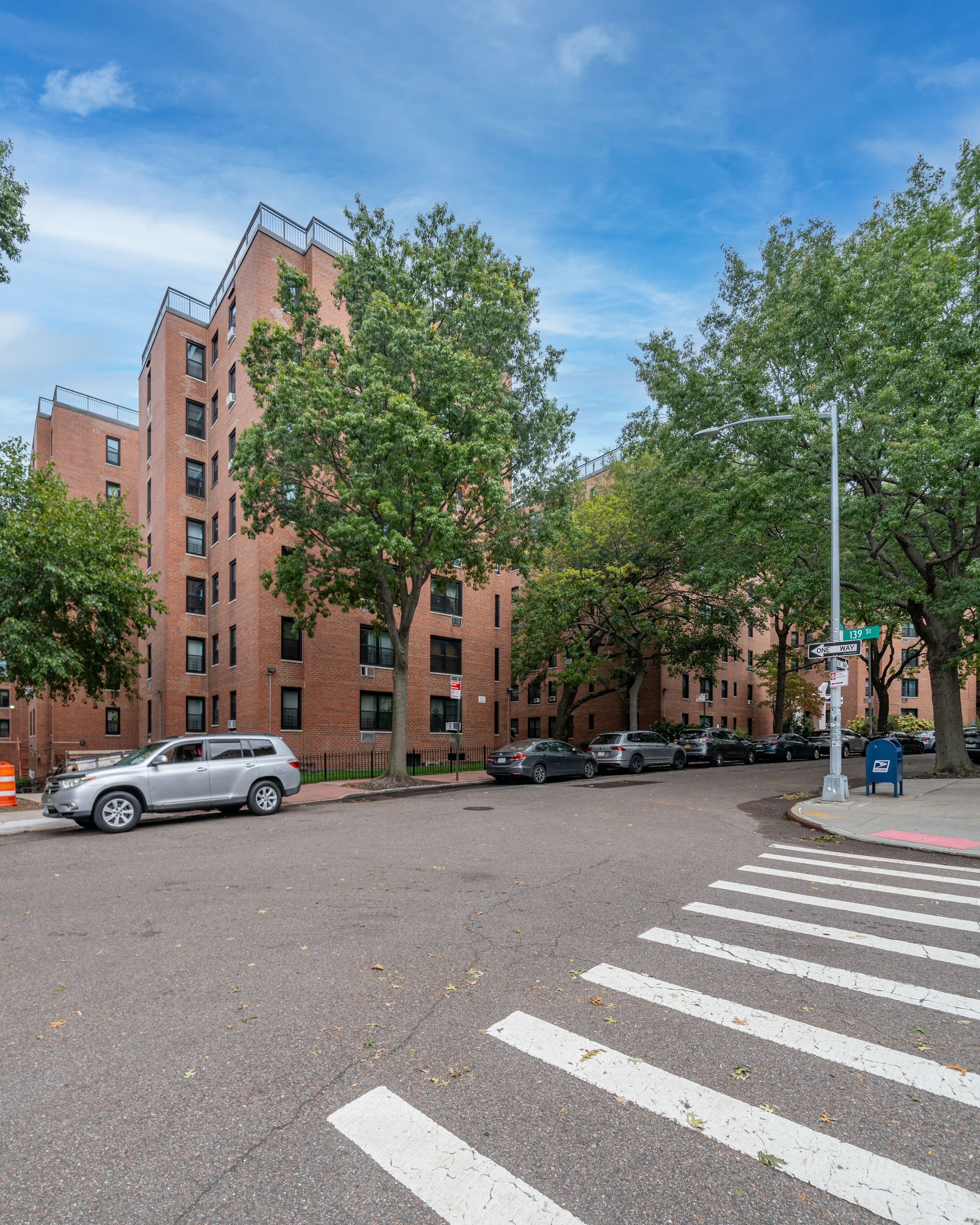 139-15 83rd Avenue 103 Briarwood Queens NY 11435